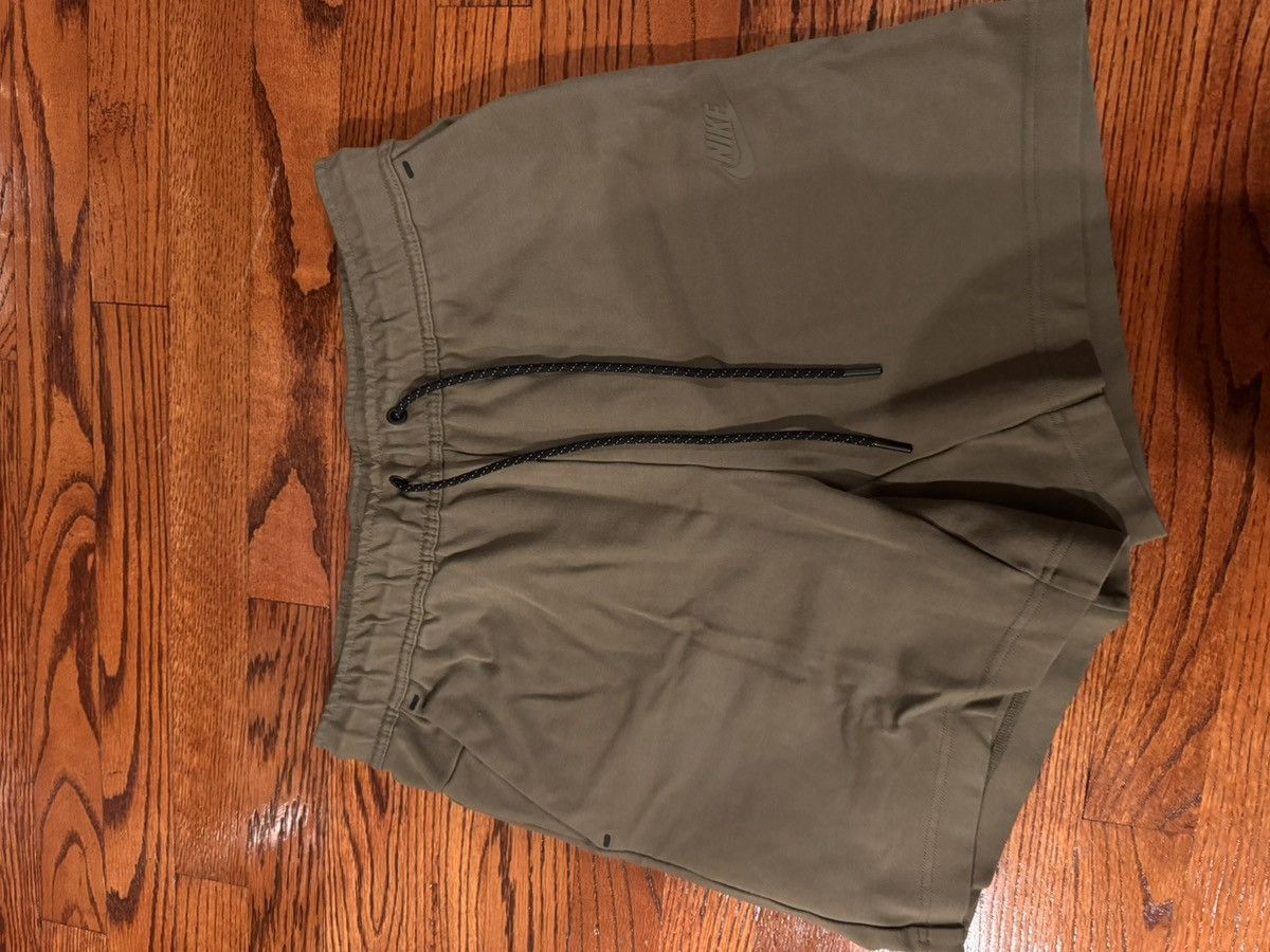 Nike Nike tec shorts Size US 32 / EU 48 - 2 Thumbnail