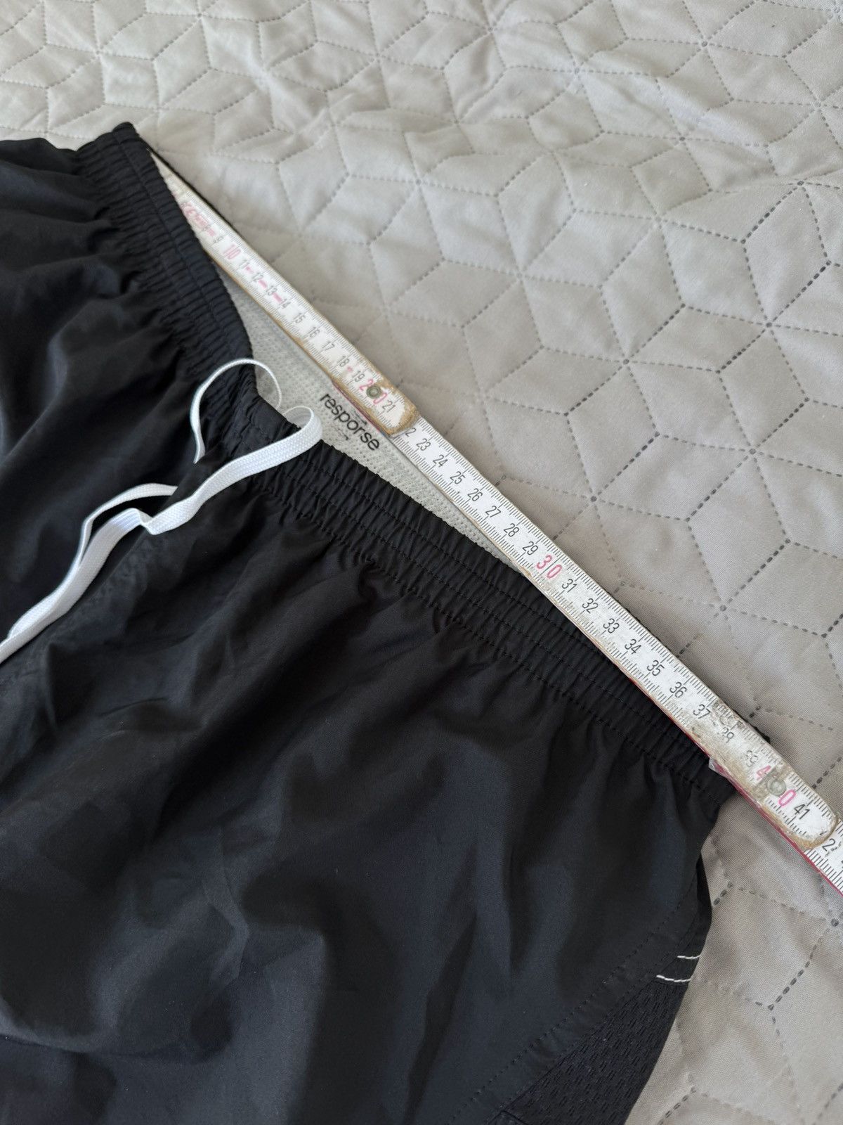 Adidas × Vintage Vintage Adidas shorts streetwear y2k style casual Size US 32 / EU 48 - 15 Thumbnail