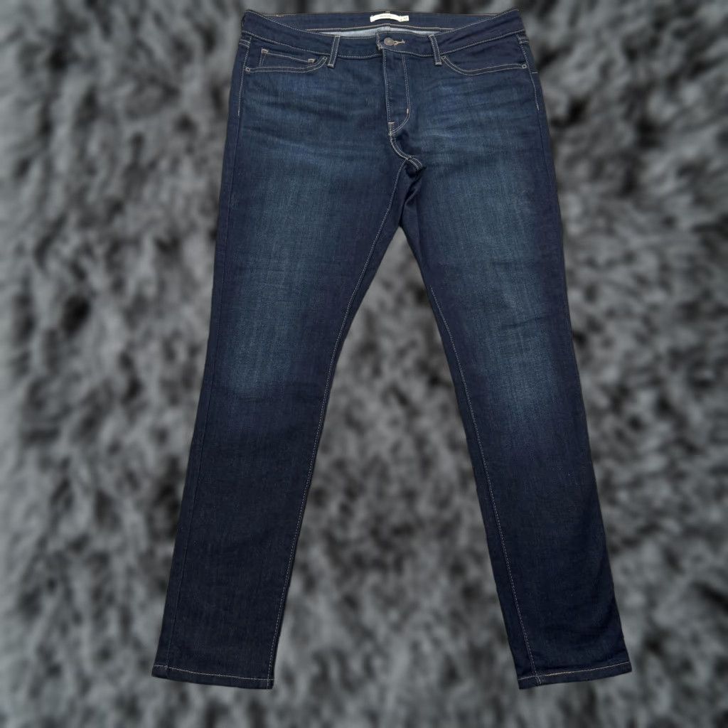 Levi's Levi's Jeans 711 Skinny Womens Dark Blue Wash Mid Rise 32 Regular Stretch Denim 30 Inseam Size 24" / US 00 / IT 34 - 1 Thumbnail