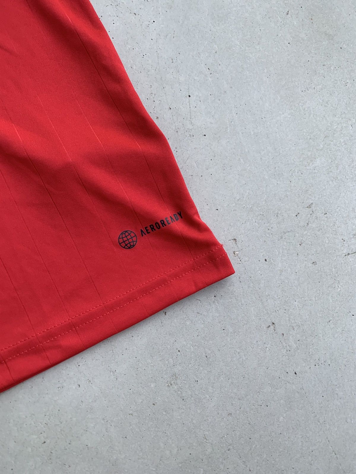 Adidas Adidas Manchester United Jersey Vintage Football Tee Y2k Size US M / EU 48-50 / 2 - 6 Thumbnail