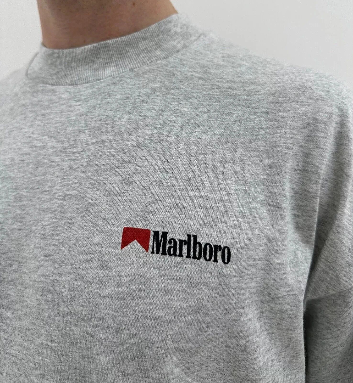 Vintage VINTAGE 1990s MARLBORO SHIRT MENS SINGLE STITCH CIGARETTE Size US XL / EU 56 / 4 - 5 Thumbnail