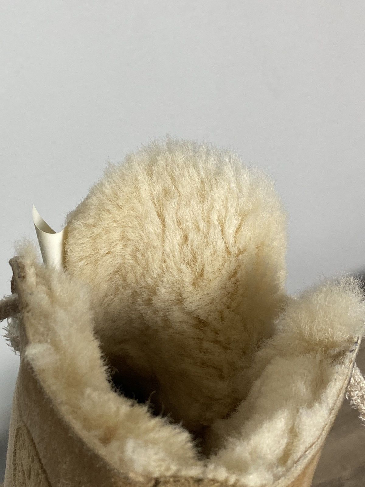 Converse Converse Suede and Shearling Sheep Fur Lined Hi Top Sneakers Size US 9.5 / EU 42-43 - 5 Thumbnail
