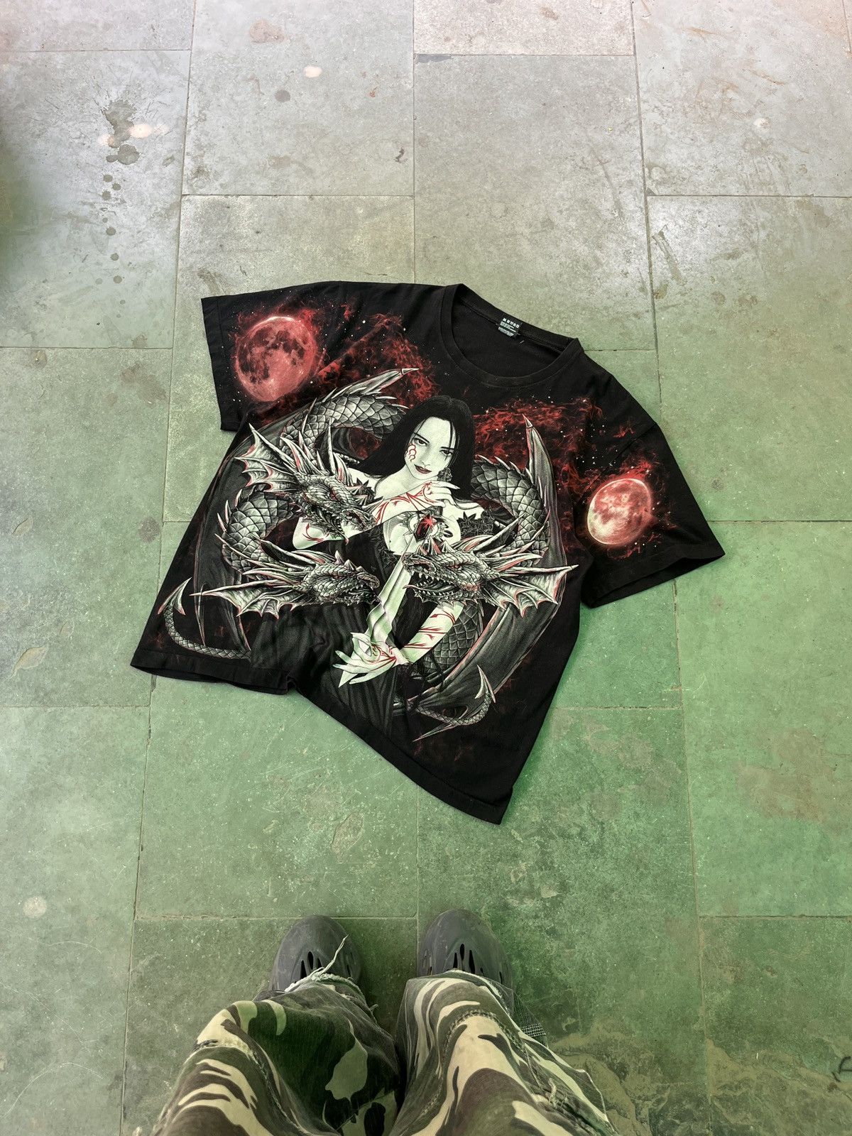 Vintage Rare Vintage Y2K AOP Dragon Tee – All Over Single Stitch Size US XL / EU 56 / 4 - 1 Thumbnail
