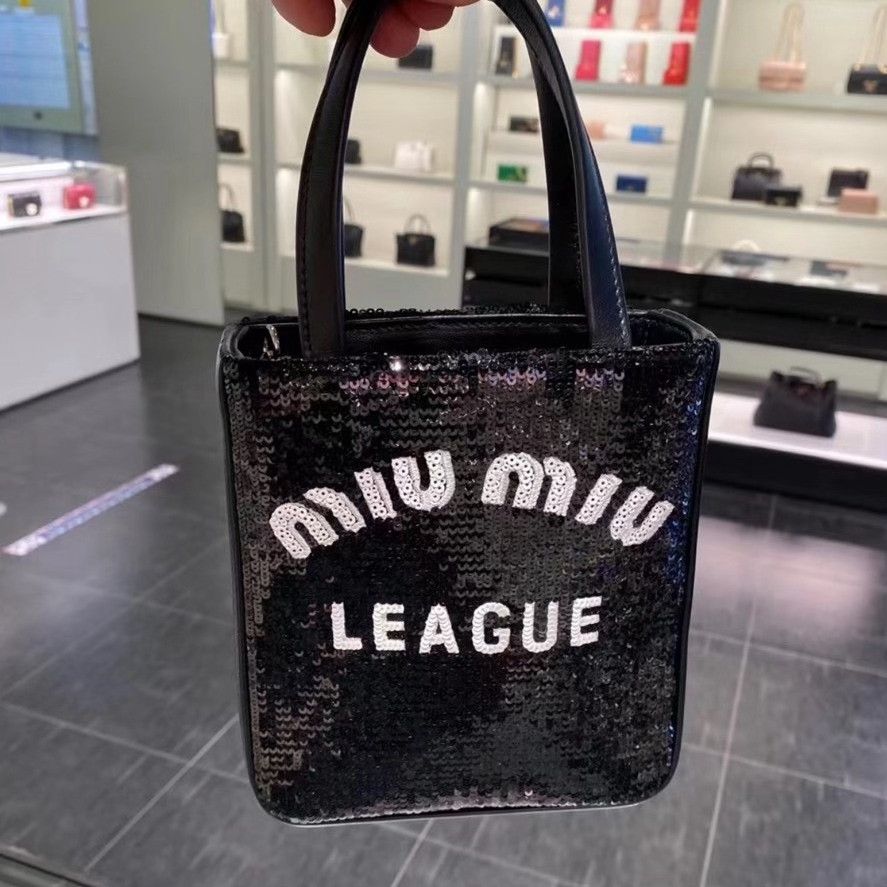 Miu Miu Pre-loved Bag Very good condition Size ONE SIZE - 1 Thumbnail