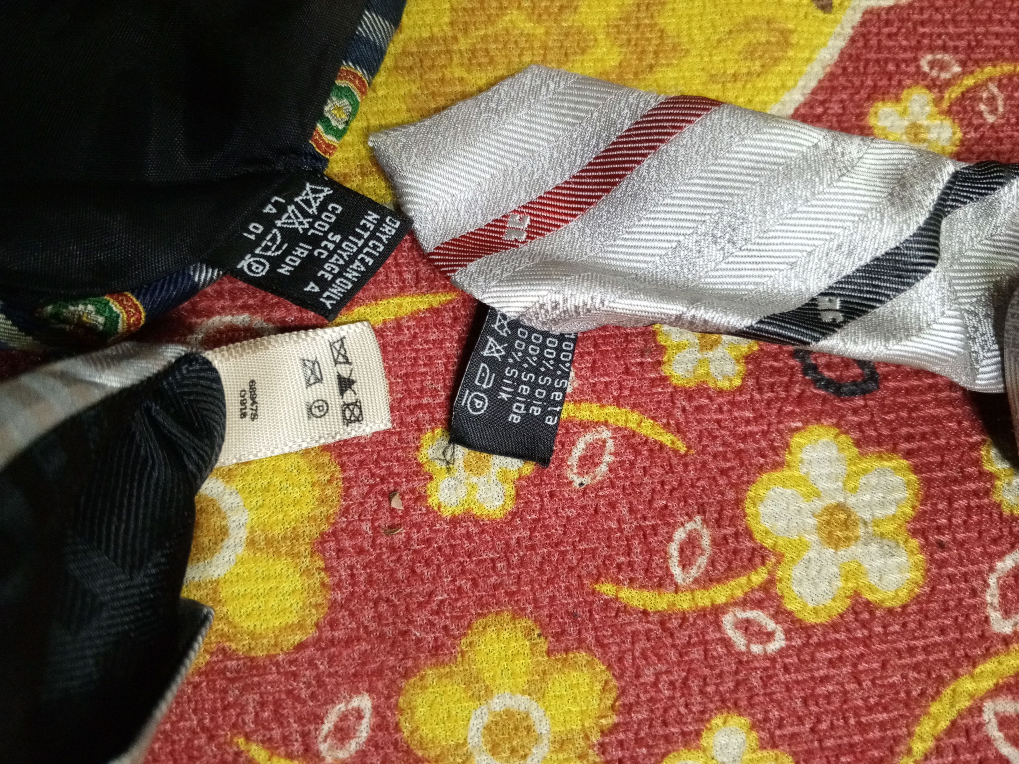 Designer 3 TIE(BURBERRY / COURREGES / LONCCHAMP ) Size ONE SIZE - 8 Thumbnail