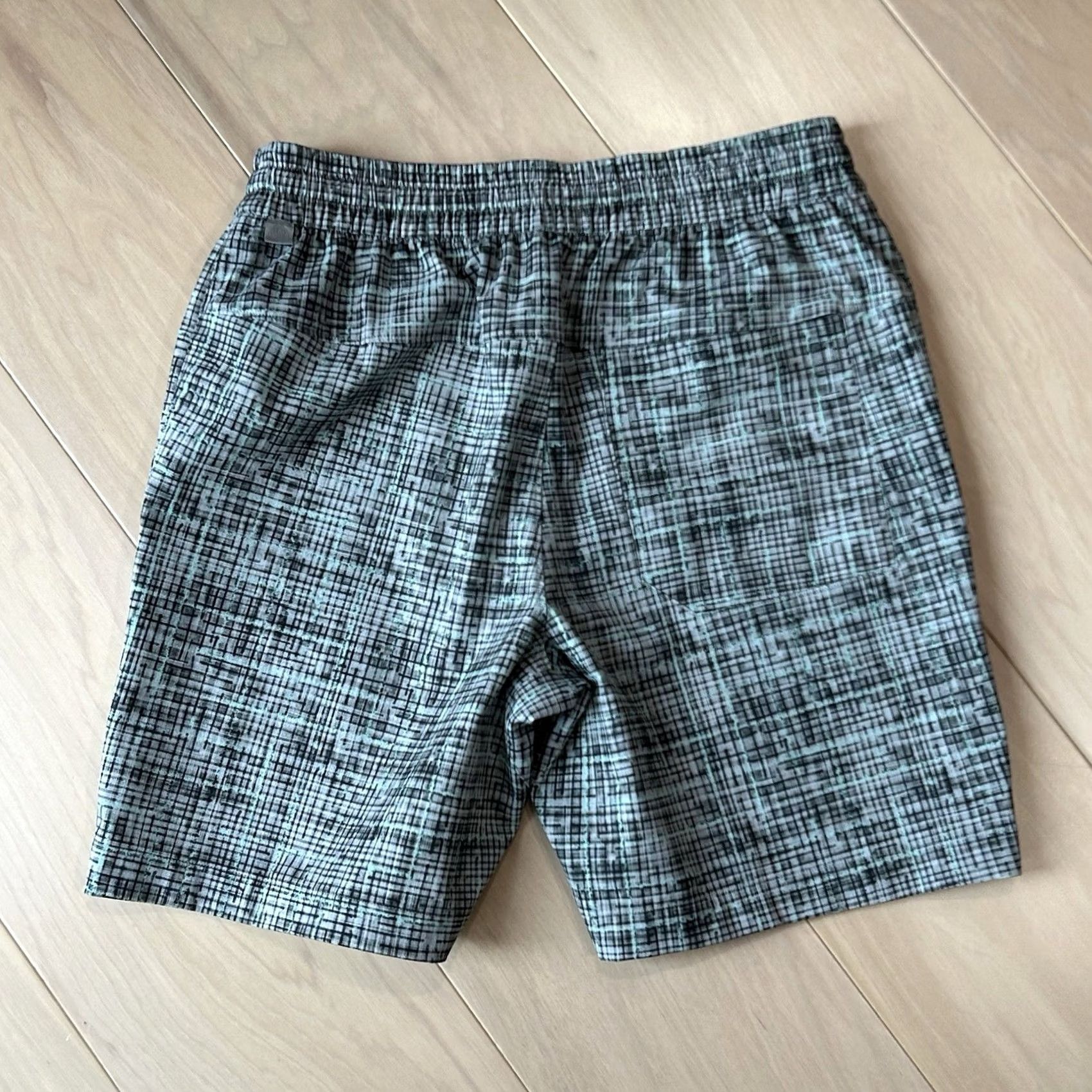 Lululemon Lululemon Bowline Short Woven Air Ventlight 8” Inseam Men’s Small Regular Marker Check Grey Multi Shorts Mens Regular 30-32 Inseam 8 Hidden? Size US 29 - 2 Thumbnail