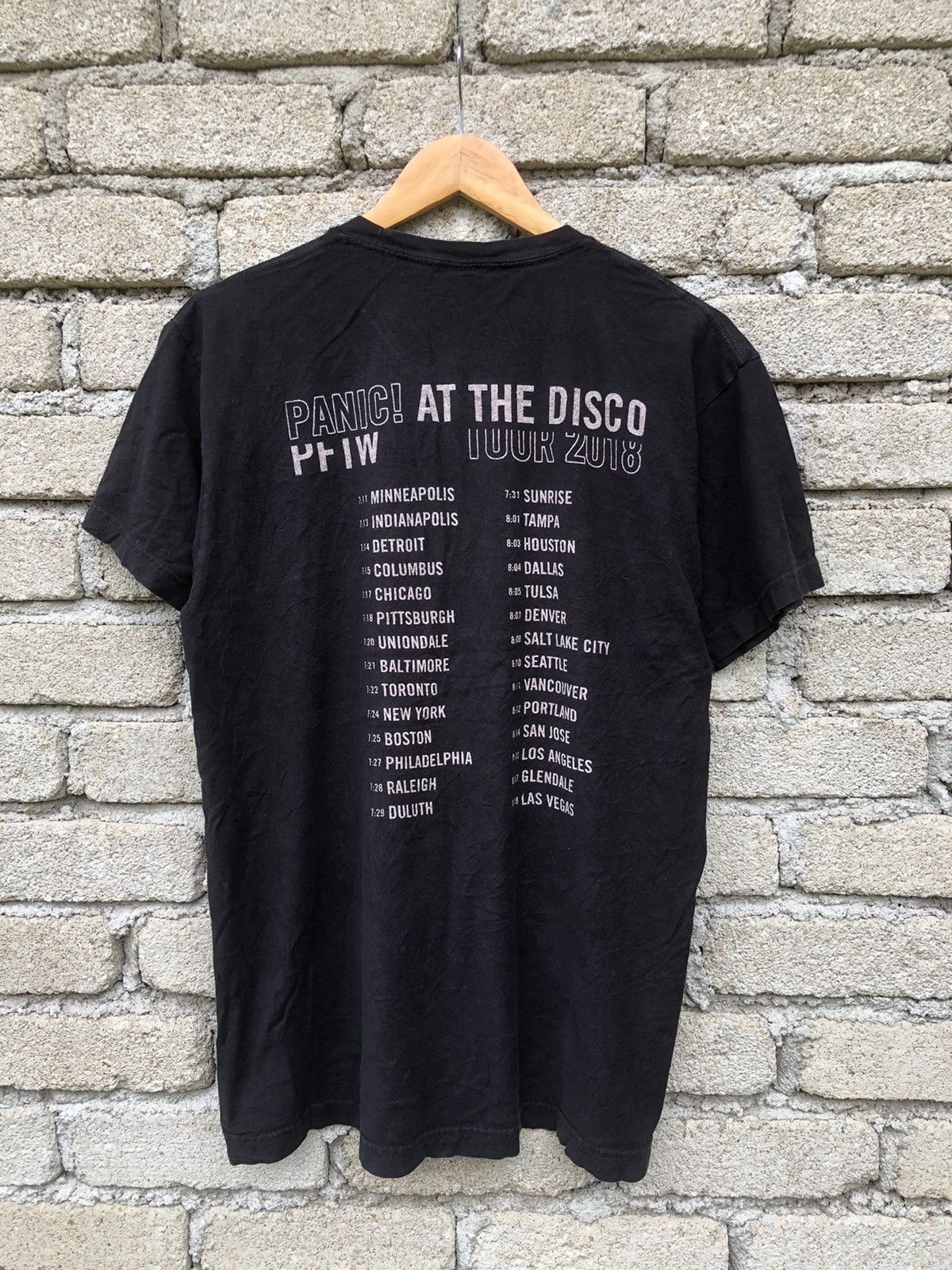 Band Tees × Nirvana × Vintage Band Panic At The Disco PFTW UK/EUR 2018 Tour Tshirt Size US L / EU 52-54 / 3 - 9 Thumbnail