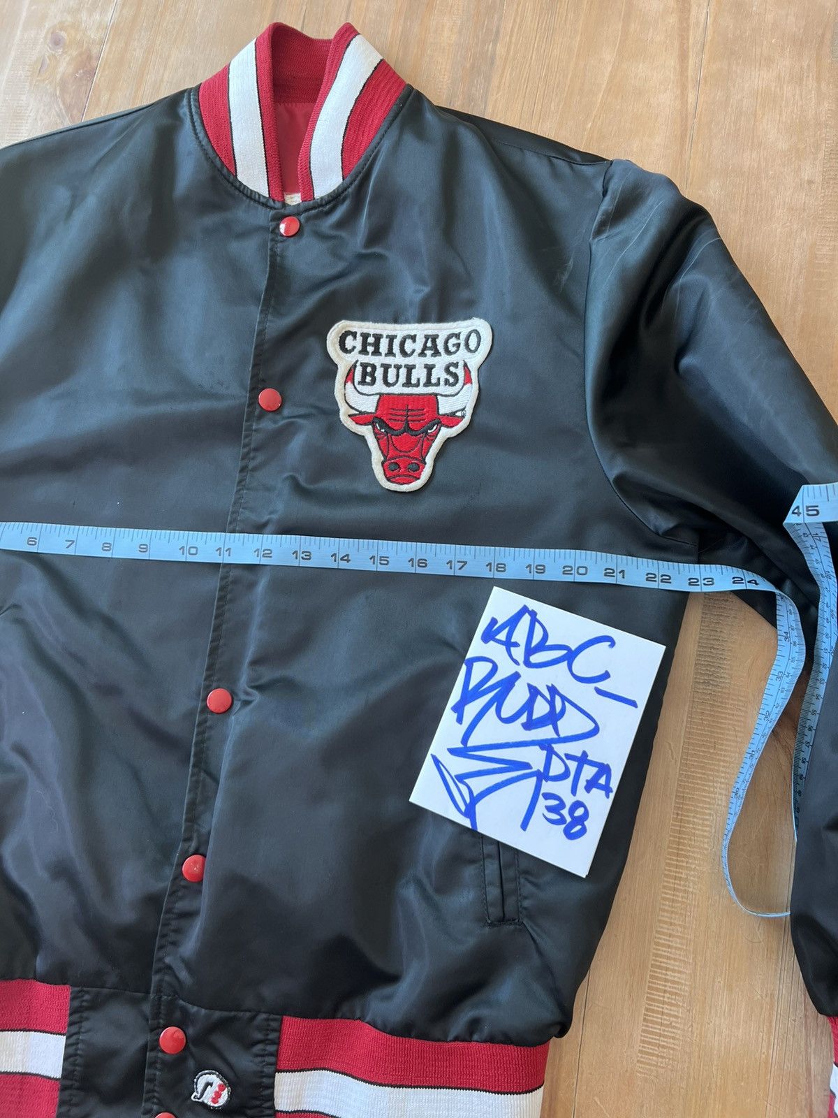NBA Vintage 80’s/90’s Satin Bulls Jacket M Size US M / EU 48-50 / 2 - 7 Thumbnail