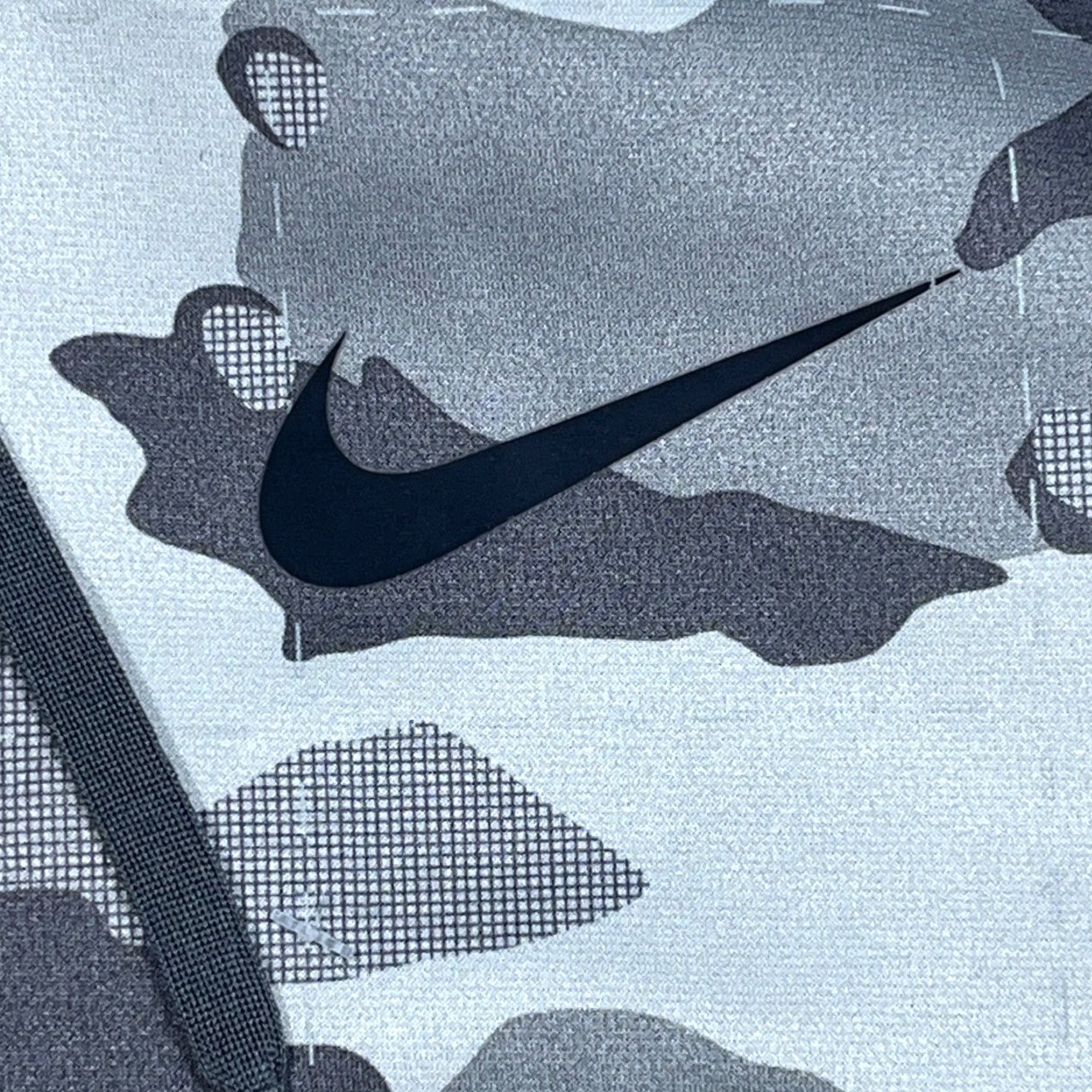 Nike Nike Hoodie Men L Gray Camouflage Therma Fit Pullover Sweatshirt Performance Adult Size US L / EU 52-54 / 3 - 6 Thumbnail
