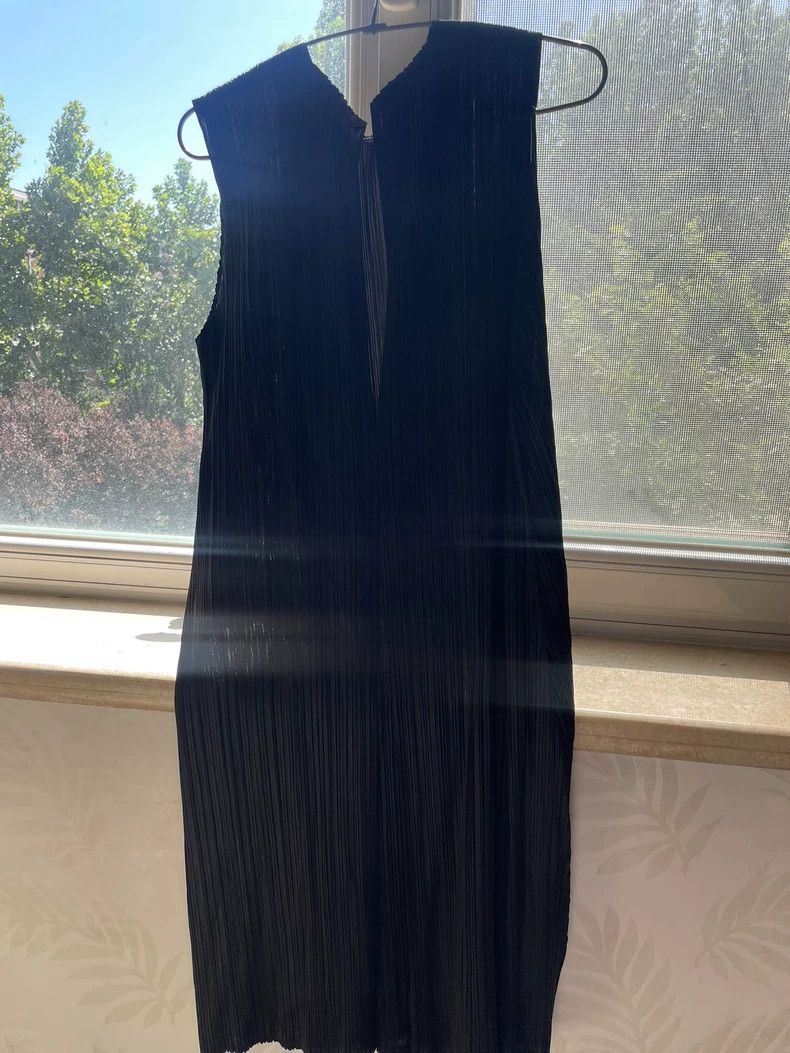 Other Issey Miyake size:1 Black sleeveless pleated dress Size S / US 4 / IT 40 - 6 Thumbnail