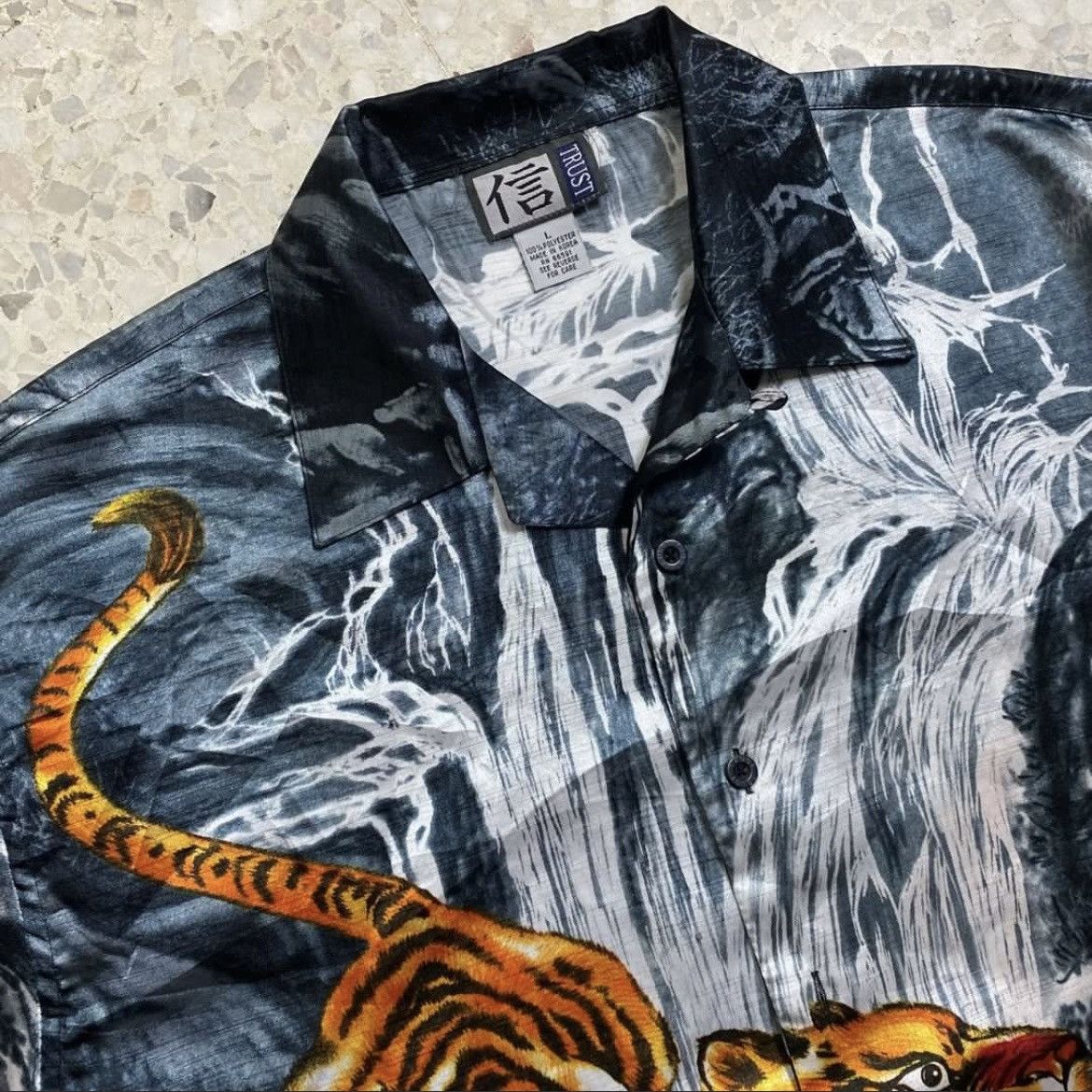 Japanese Brand × Vintage Vintage Japanese Tiger Motif Size US XL / EU 56 / 4 - 6 Thumbnail