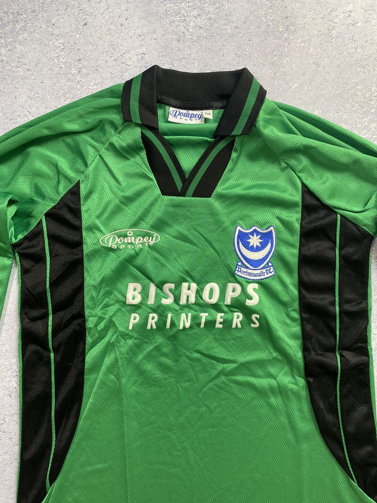 Sports Specialties Pompey Sport FC Portsmouth 1999 2000 Goalkeeper Boys XL Size US XS / EU 42 / 0 - 2 Thumbnail