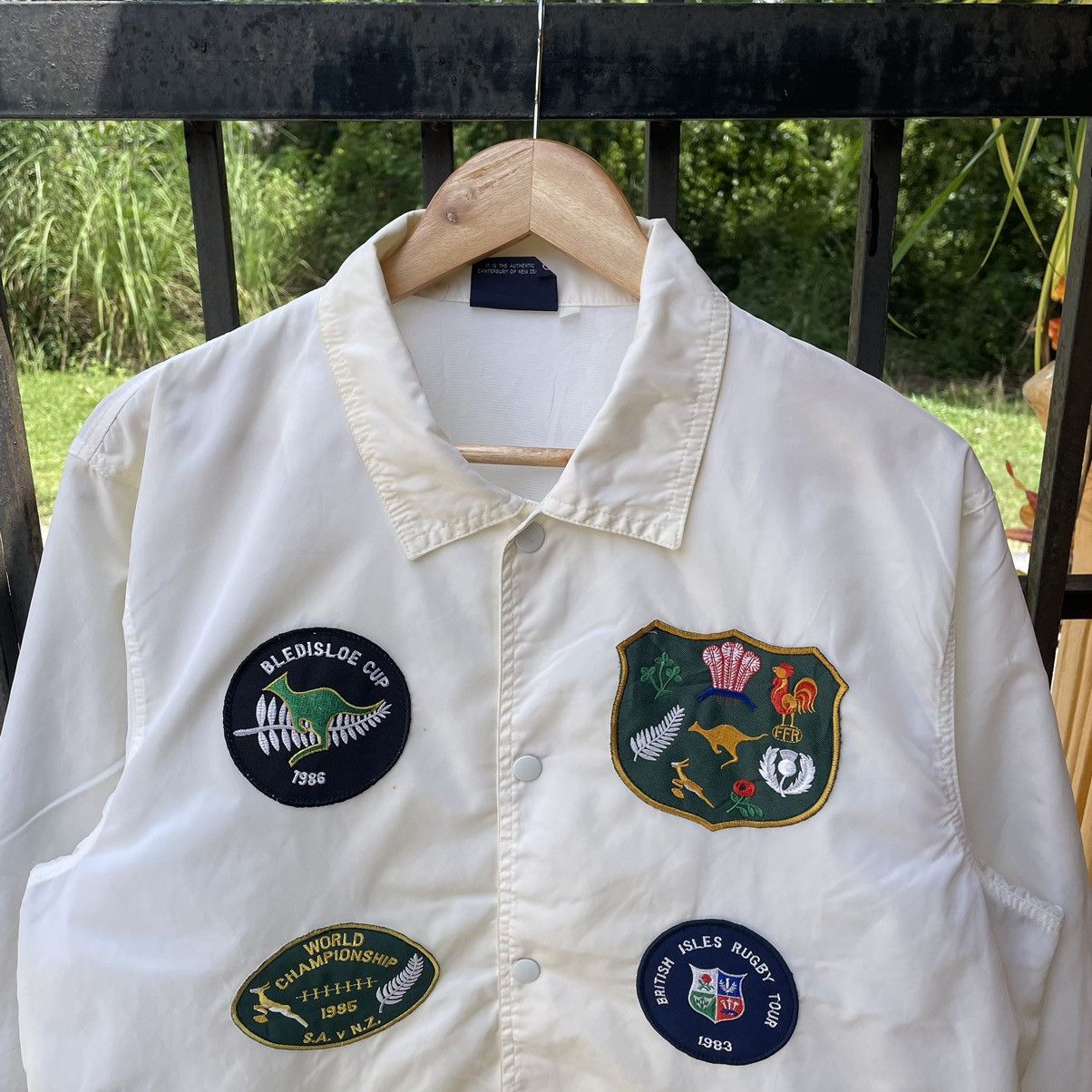 Canterbury of New Zealand × Vintage 🔥Canterbury Big Logo Snap Buttons Coach Light Jacket Size US M / EU 48-50 / 2 - 4 Thumbnail
