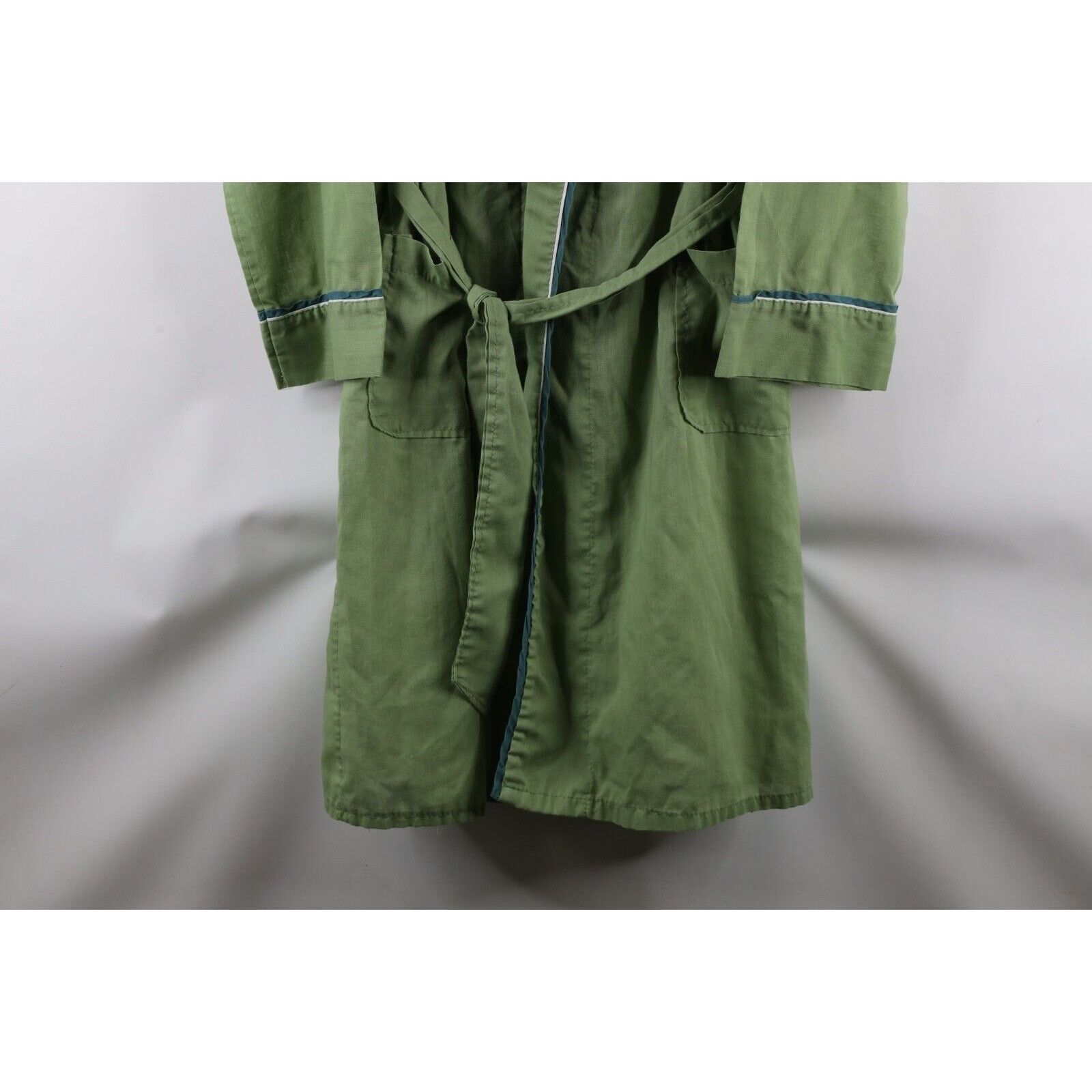 Vintage Vintage 60s 70s Streetwear Distressed Striped Belted Robe Size US L / EU 52-54 / 3 - 4 Thumbnail