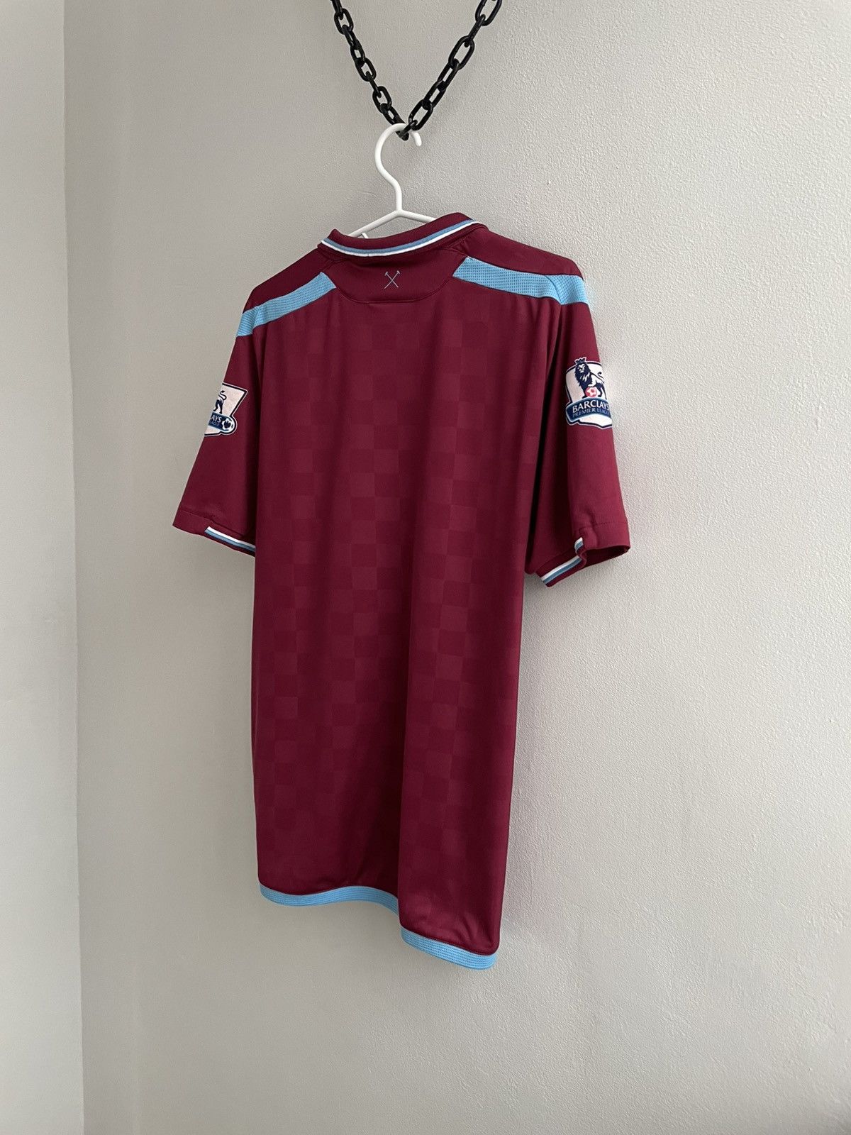 Umbro West Ham United 2009 2010 Home Football Shirt Soccer Jersey Size US L / EU 52-54 / 3 - 17 Thumbnail