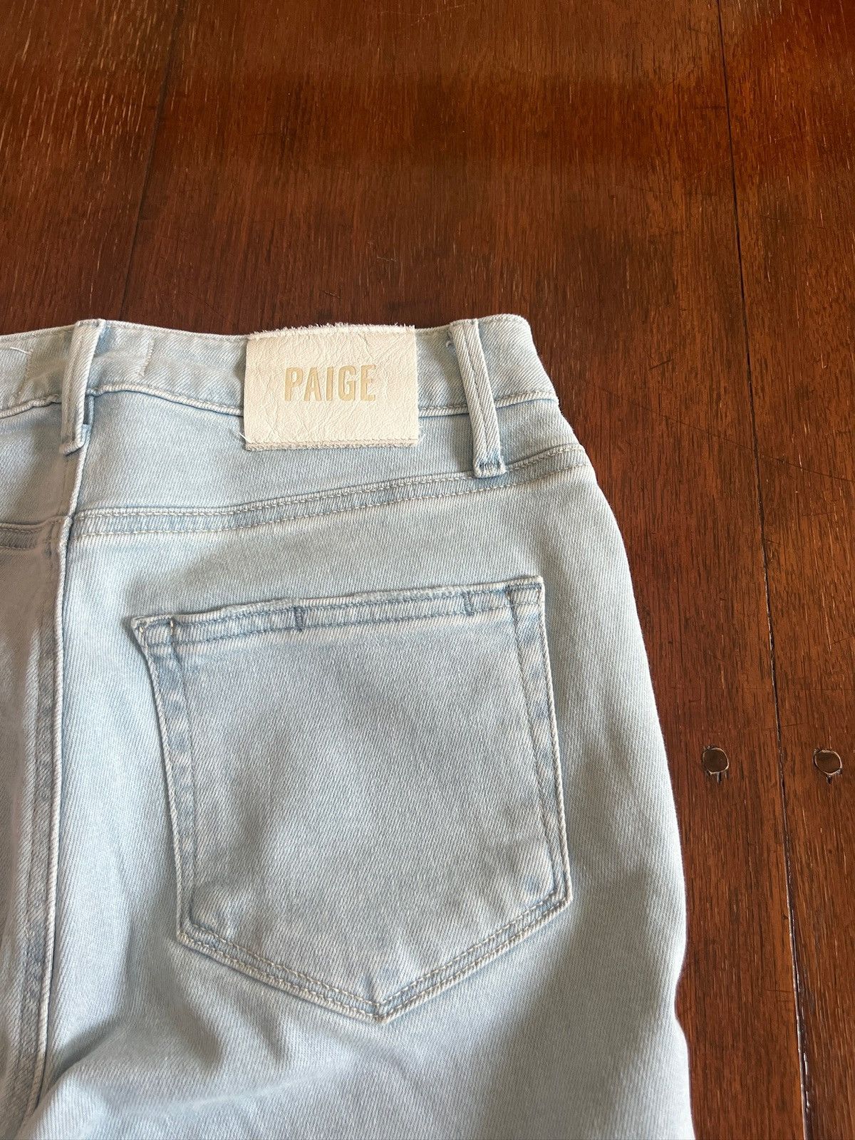 PAIGE - Cindy Crop Jeans - Size 26