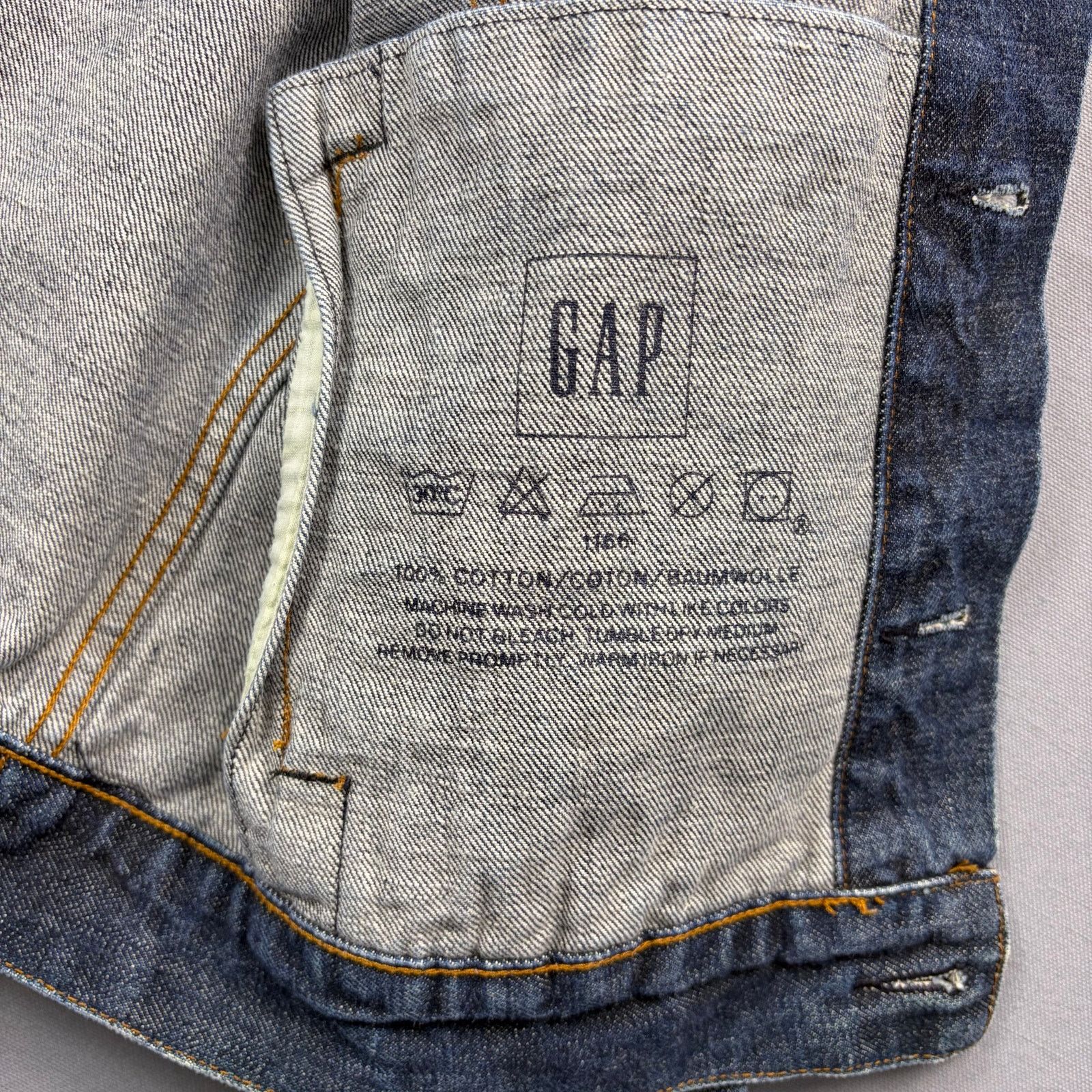 Gap × Vintage Y2K Gap Jean Jacket Vintage Denim Trucker Jacket Men's XS Size US XS / EU 42 / 0 - 4 Thumbnail
