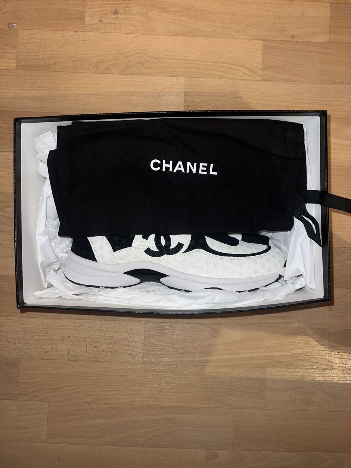 Chanel Chanel Sneakers All Over Logo Size US 12 / EU 45 - 16 Thumbnail