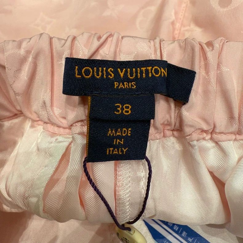 Louis Vuitton Louis Vuitton Pink presbyopic printed shorts Size US 38 / EU 54 - 7 Thumbnail