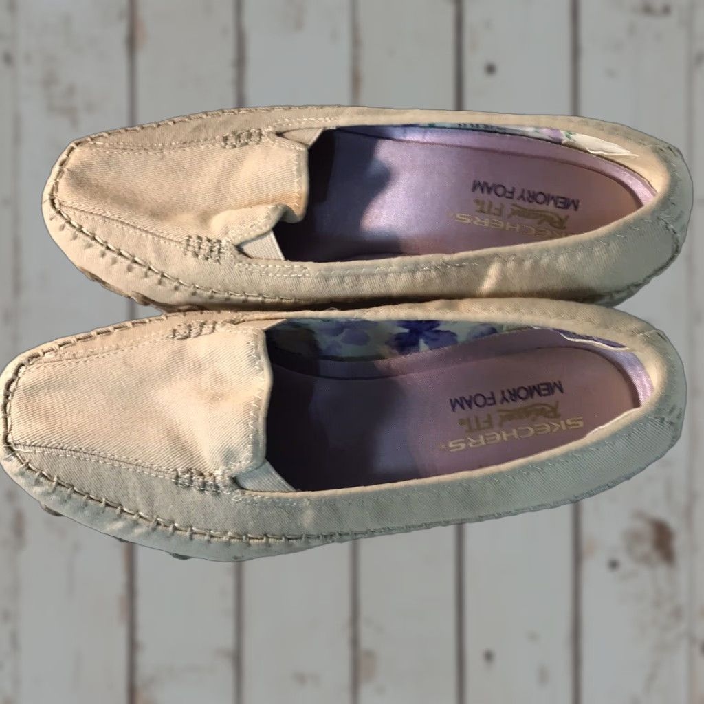 SKECHERS VINTAGE Skechers Women's Canvas Loafers Slip On Casual Shoes Size 9.5 Comfort Memory Foam Size US 9.5 / IT 39.5 - 1 Thumbnail