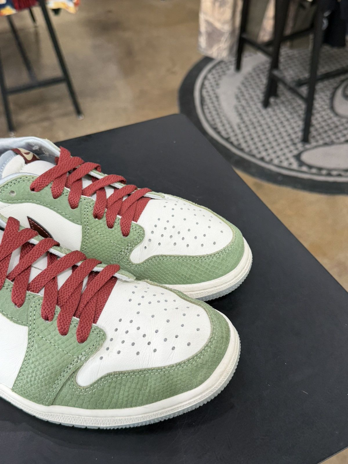 Jordan Brand Jordan 1 Low Year of the Dragon Size 8.5 (2024) Size US 8.5 / EU 41-42 - 8 Thumbnail