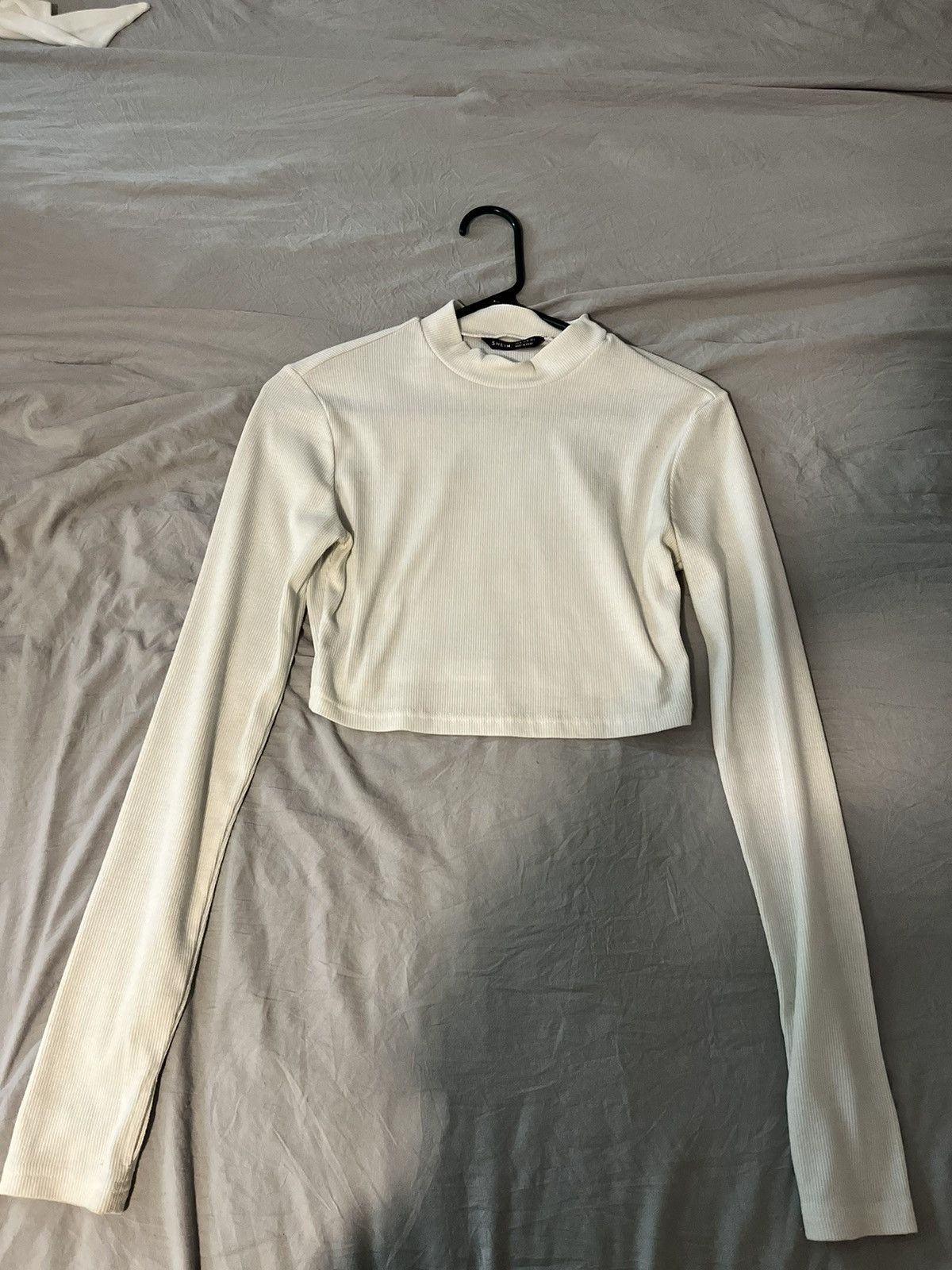 Vintage long sleeve cropped turtleneck Size M / US 6-8 / IT 42-44 - 1 Thumbnail