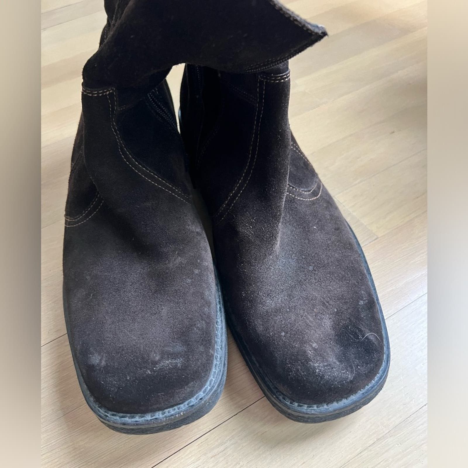 Vintage Men’s chocolate brown suede mid-calf boots size 10.5 Size US 10.5 / EU 43-44 - 10 Thumbnail