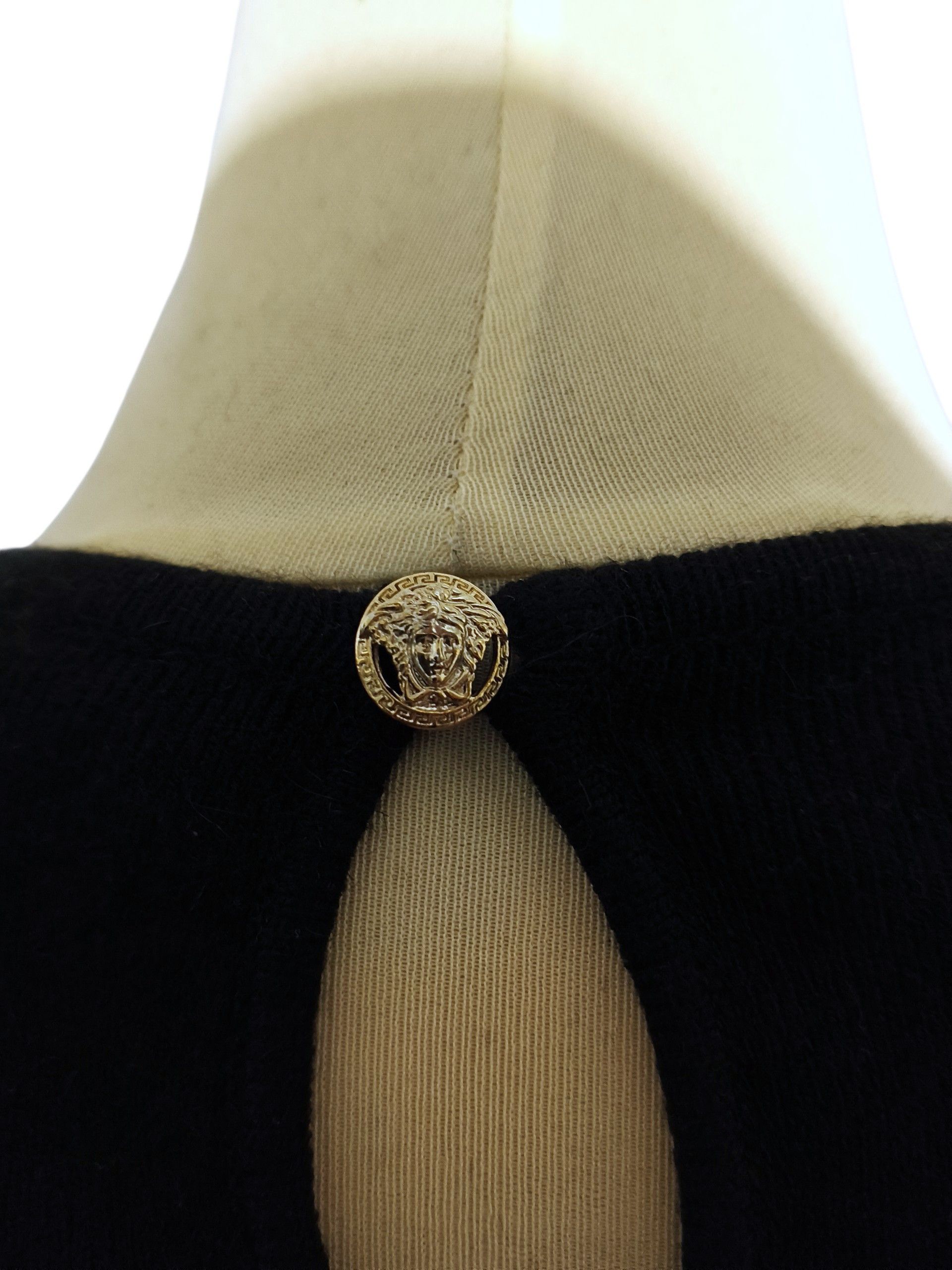 Versace Y2K Versace Gothic Luxury Sleeveless Knit Top Black Size XS / US 0-2 / IT 36-38 - 5 Thumbnail