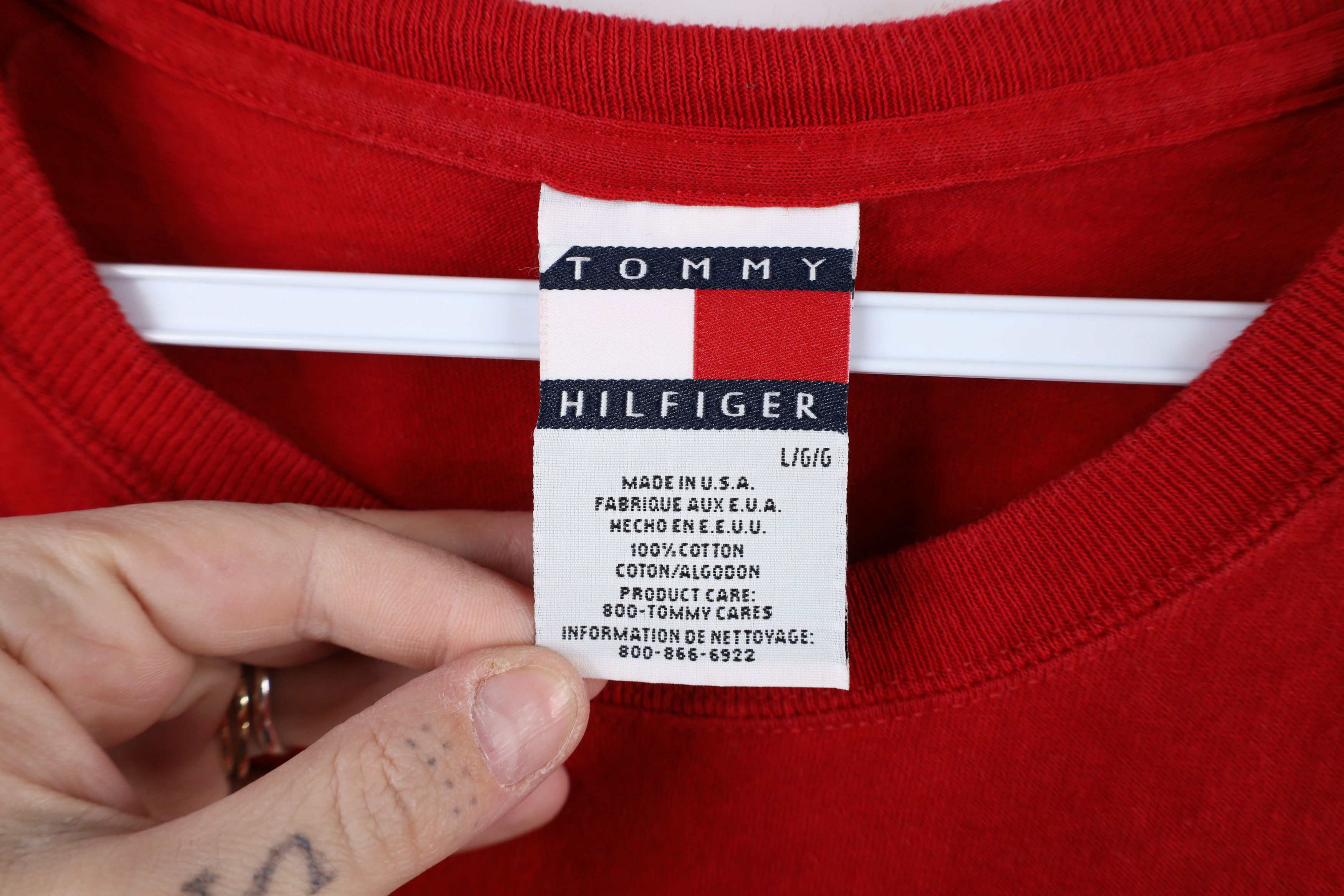 Tommy Hilfiger × Vintage Vintage 90s Tommy Hilfiger Short Sleeve T-Shirt Red USA Size US L / EU 52-54 / 3 - 5 Thumbnail