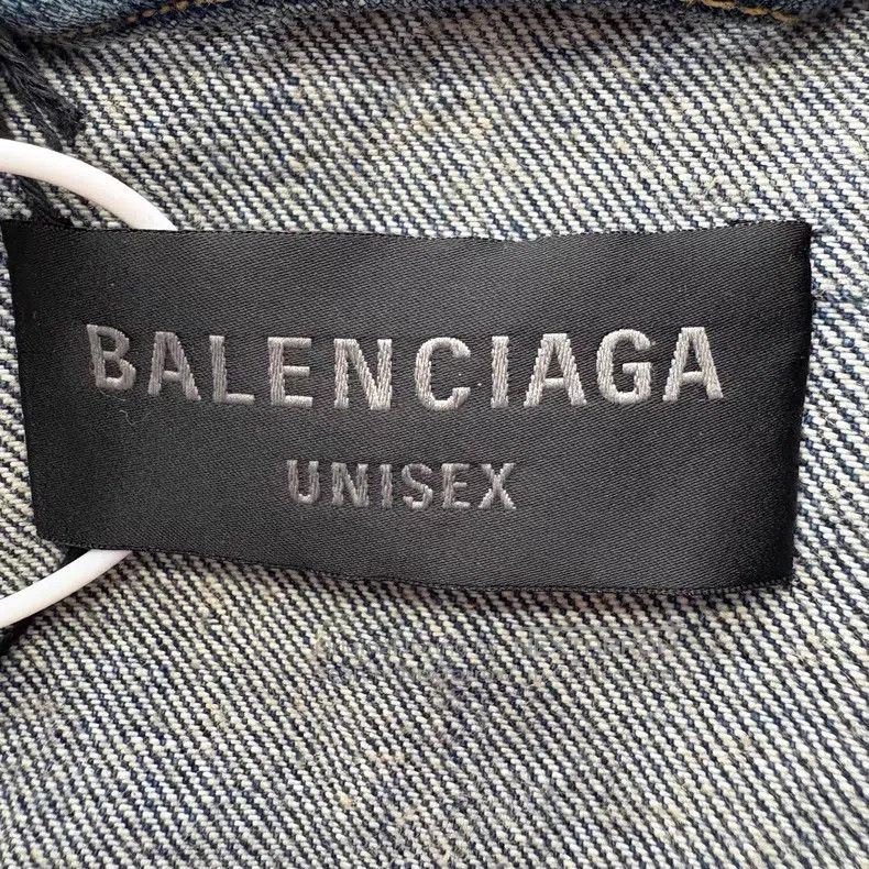 Balenciaga Balenciaga Zipper Destroyed Denim Jacket Size US S / EU 44-46 / 1 - 3 Thumbnail