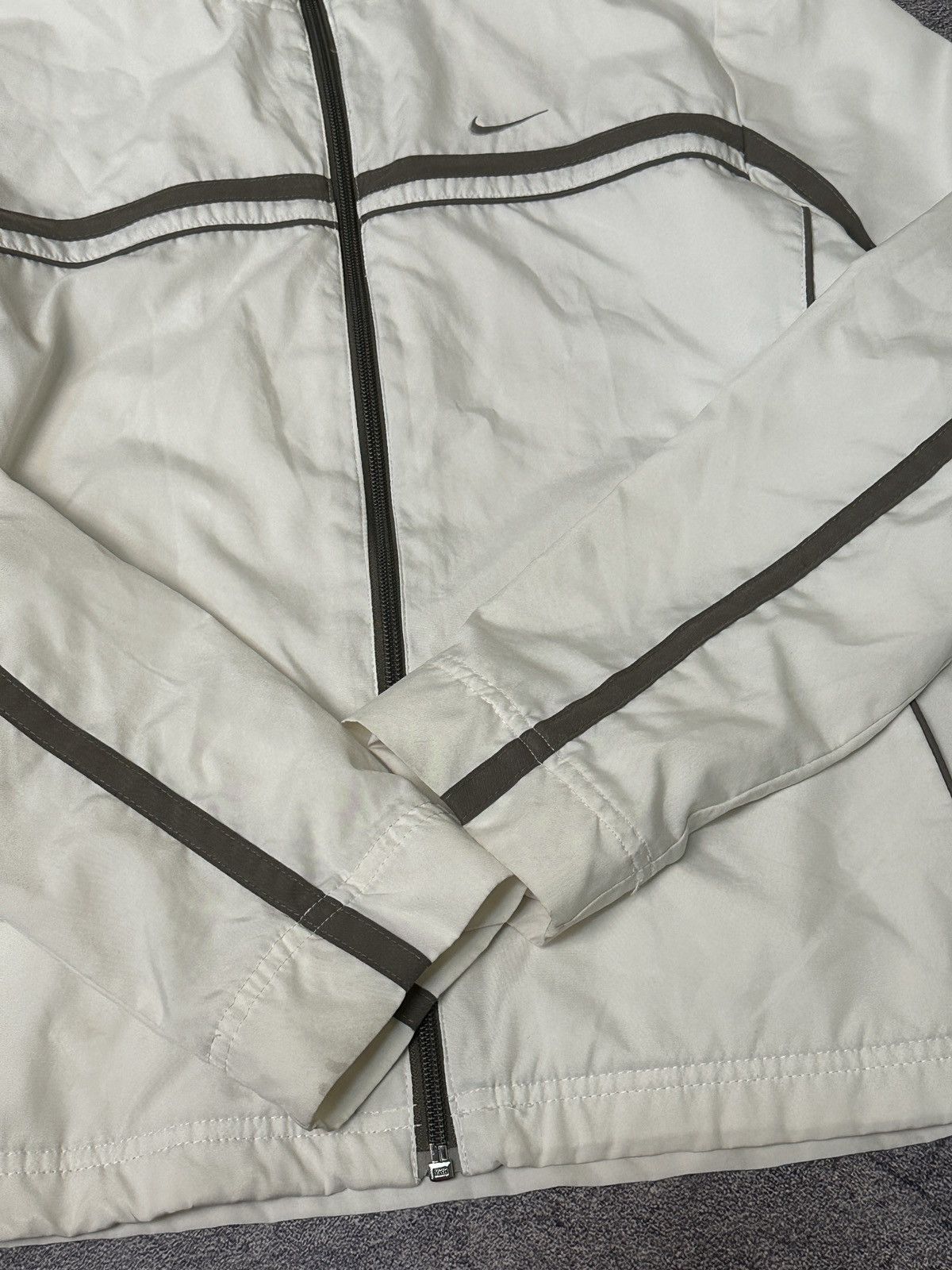 Nike × Vintage Vintage Nike Nylon Y2k Track Jacket Japan Archive Size M / US 6-8 / IT 42-44 - 12 Thumbnail