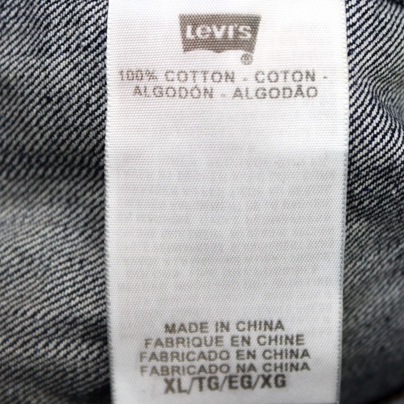 Levi's Levi's Trucker Jacket Mens XL Denim Blue 90s Rockabilly Workwear Whiskering Button Front Pockets Short Length Chest 46 in Regular Fit 70589 Size US XL / EU 56 / 4 - 7 Thumbnail