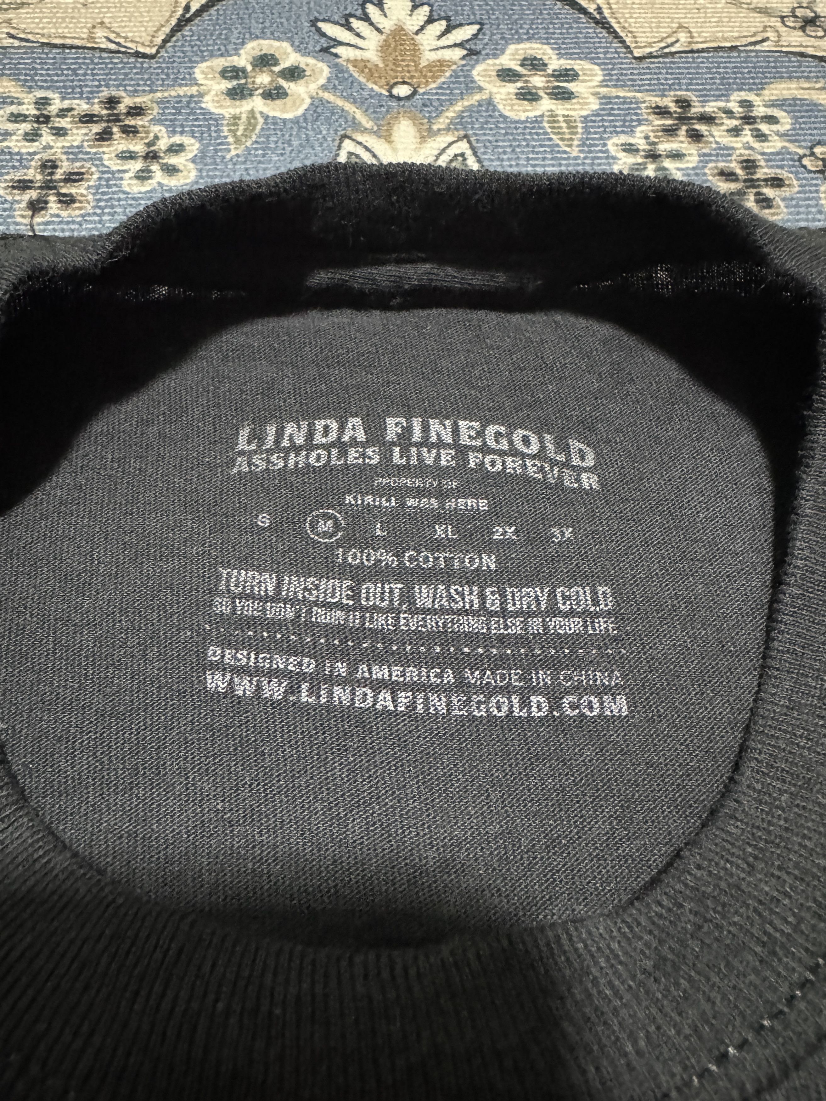 Band Tees × Rap Tees Linda Finegold No Man Left Behind Parody T shirt Size US M / EU 48-50 / 2 - 3 Thumbnail