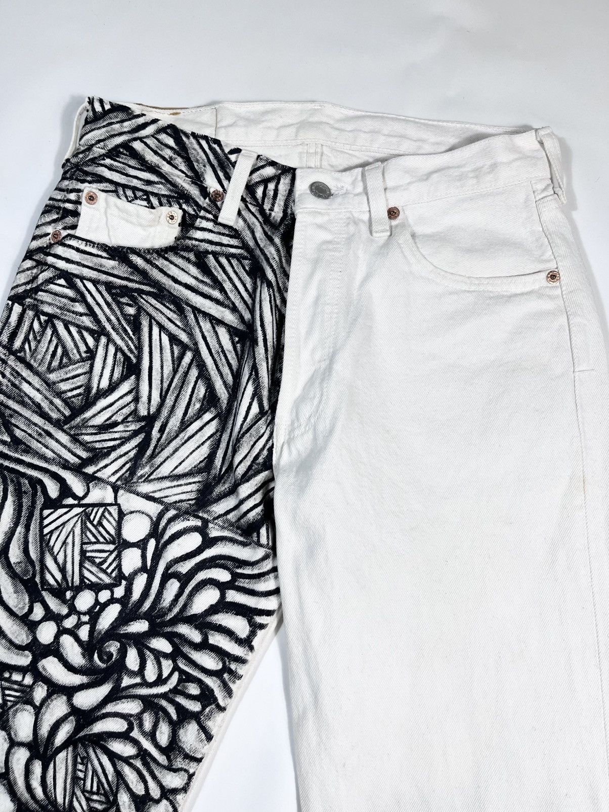 Levi's Vintage Clothing 90's VINTAGE LEVI's 501 DOODLE PAINTER Size US 30 / EU 46 - 3 Thumbnail