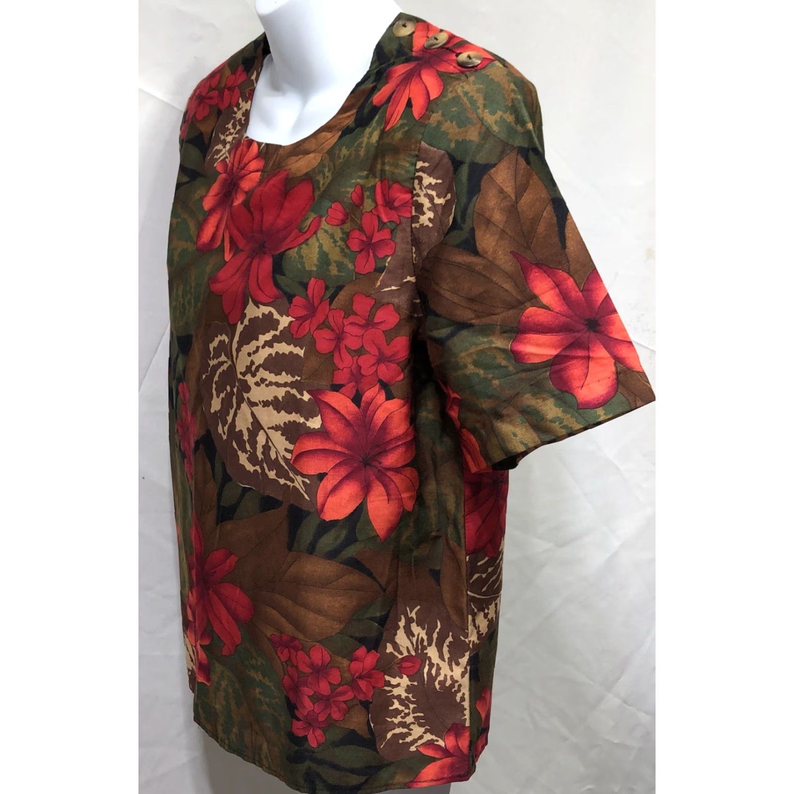 Vintage Cristin Stevens Rayon Blouse Short Sleeve Red Floral Hawaiian Luau Womens S Size S / US 4 / IT 40 - 2 Thumbnail