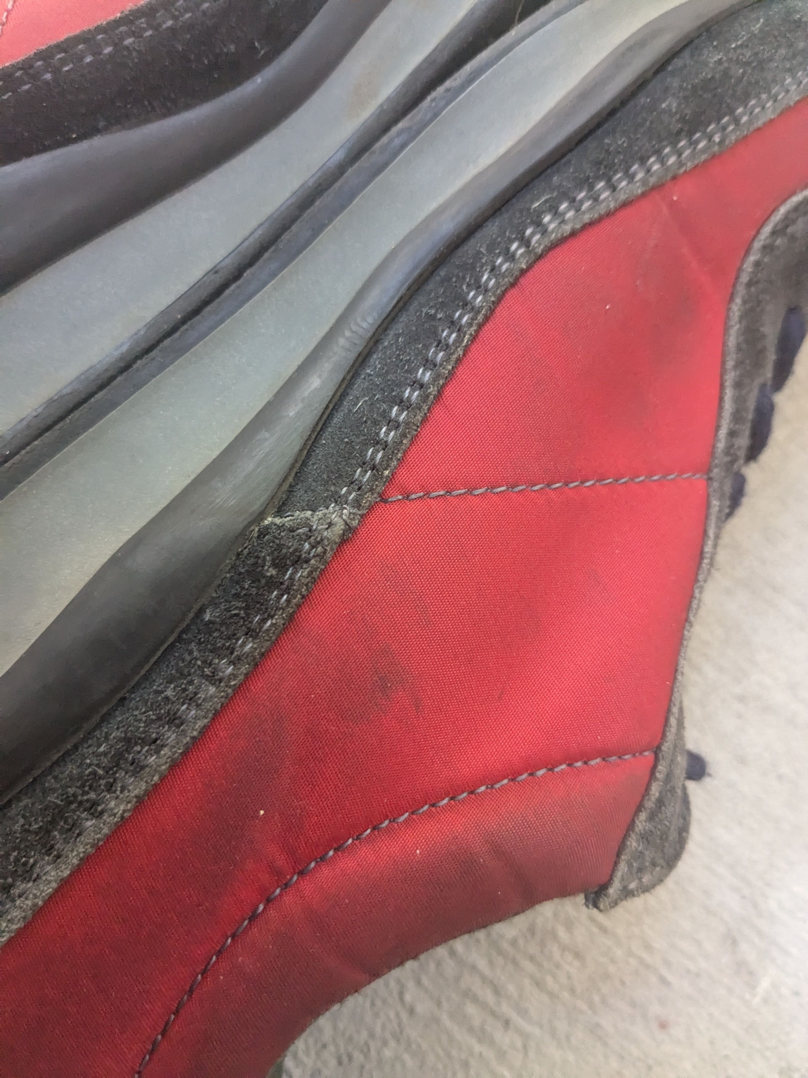 Prada Prada Sneakers Red Navy Blue Suede 10 Low Tops Y2K Red Size US 10 / EU 43 - 13 Thumbnail