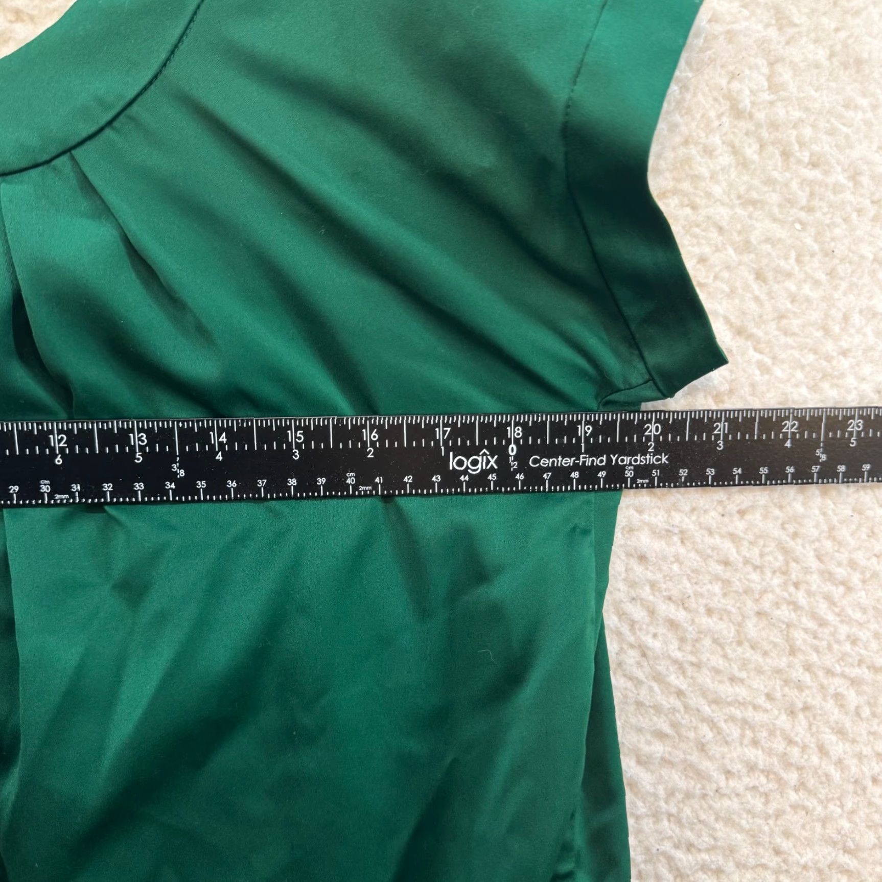 Banana Republic VINTAGE Banana Republic Y2K Emerald Green Satin Top Shirt Cap Sleeve Tie Bow Medium Green Womens Size M / US 6-8 / IT 42-44 - 3 Thumbnail