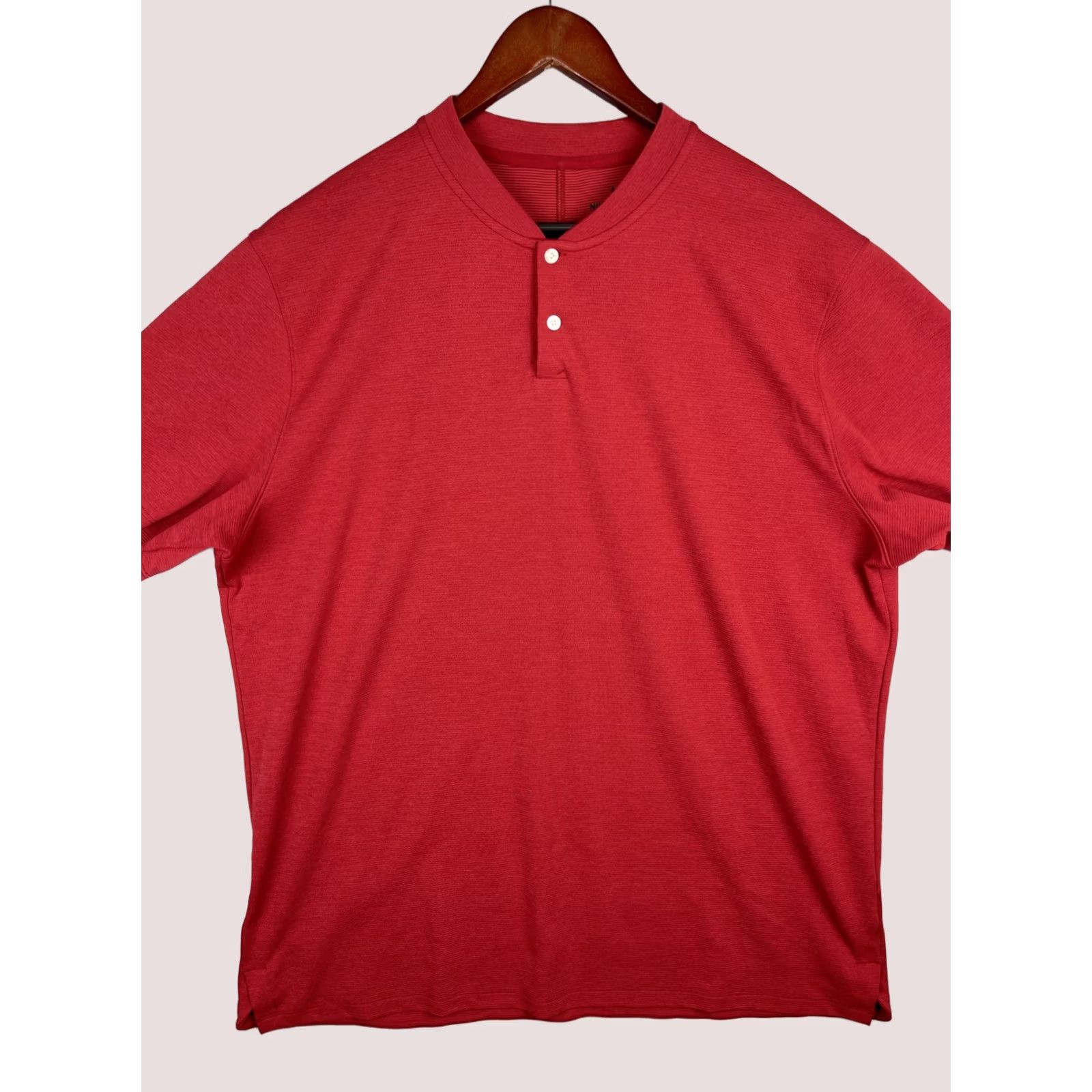 Nike Nike Tiger Woods Polo Shirt Mens XL Red BV1315-687 Polo Shirt Xl Red Nike Tiger Woods Polo Shirt Mens XL Red BV1315-687 Size US XL / EU 56 / 4 - 1 Thumbnail