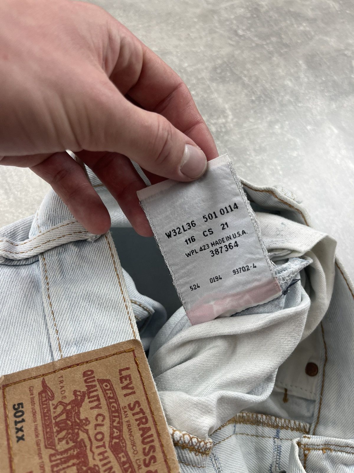 Levi's × Vintage Vintage Levi's 501xx Jeans USA Made Light Wash 90s Button Size US 32 / EU 48 - 16 Thumbnail