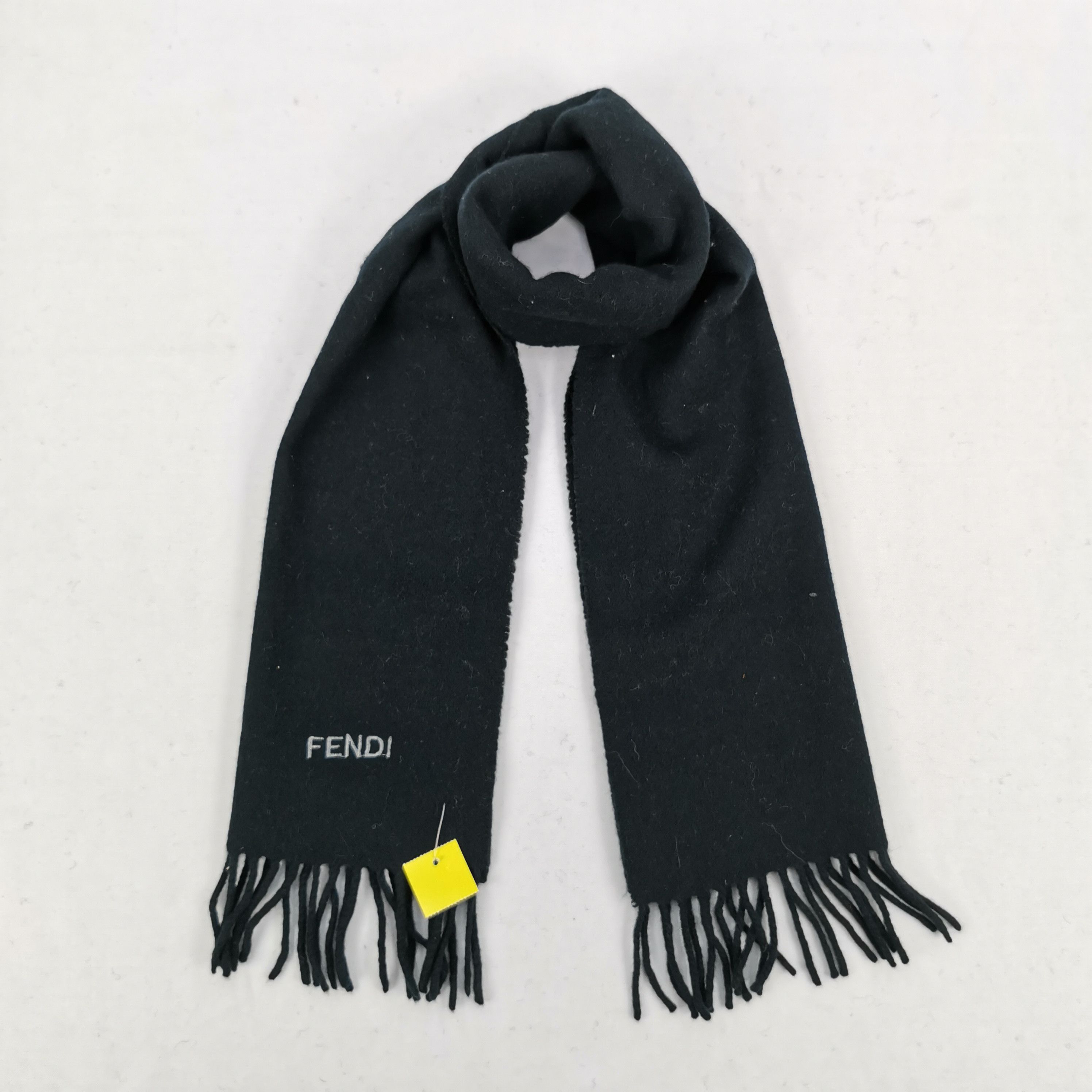 Japanese Brand Vintage FENDI Scarf Muffler Wool Fringe Winter Scarves Size ONE SIZE - 1 Thumbnail