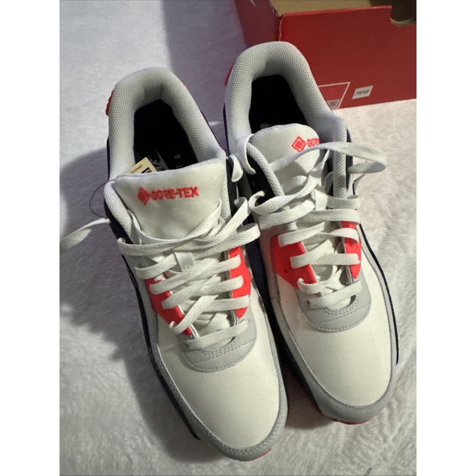 Nike Size 10.5 - Nike Air Max 90 GORE-TEX Infrared Size US 12 / EU 45 - 2 Thumbnail