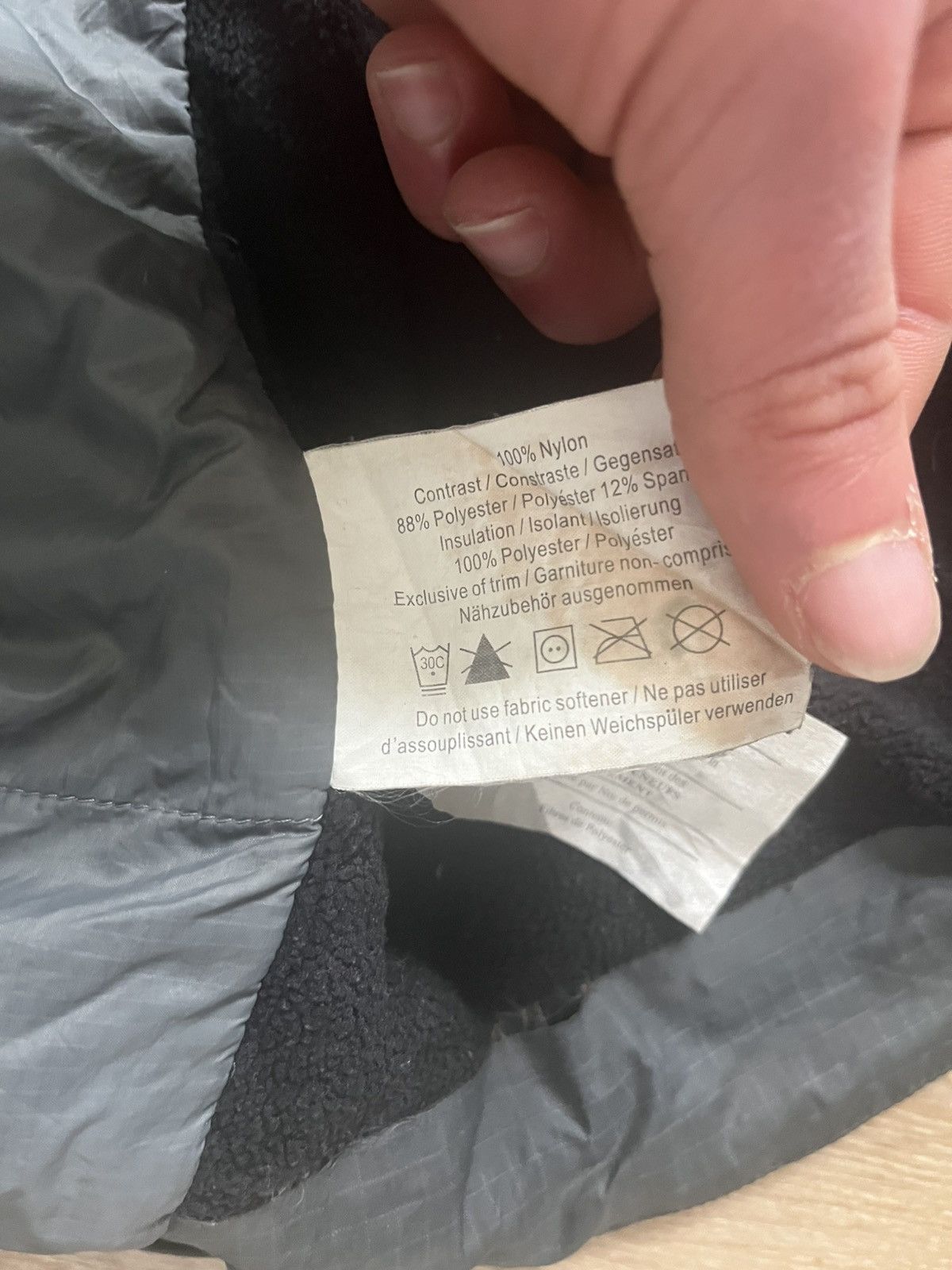 Arc'teryx Arcteryx black atom jacket gorpcore designer streetwear drip Size US XL / EU 56 / 4 - 6 Thumbnail
