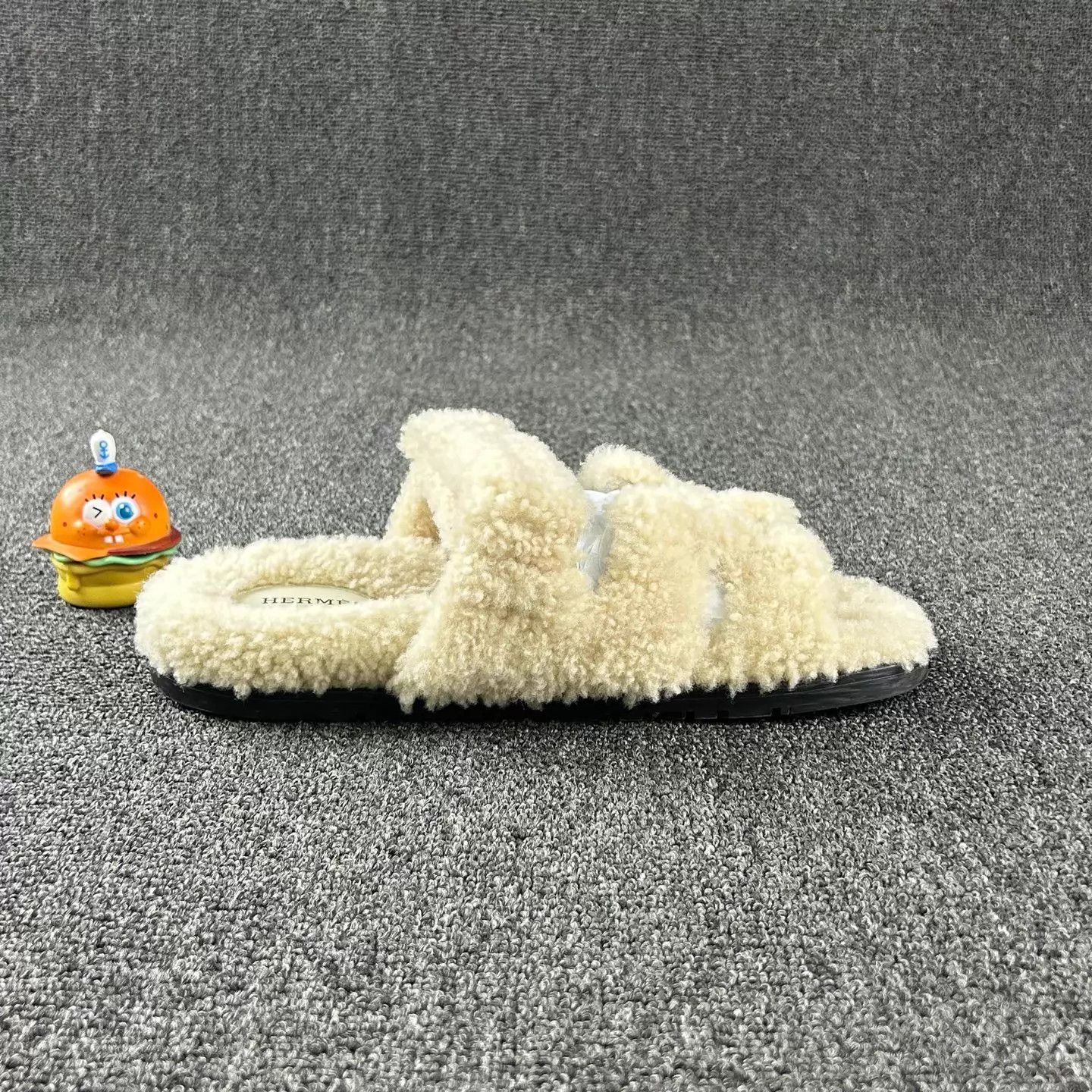 Hermes Hermes Lambskin Teddy Slippers White 38 Size US 7.5 / IT 37.5 - 4 Thumbnail