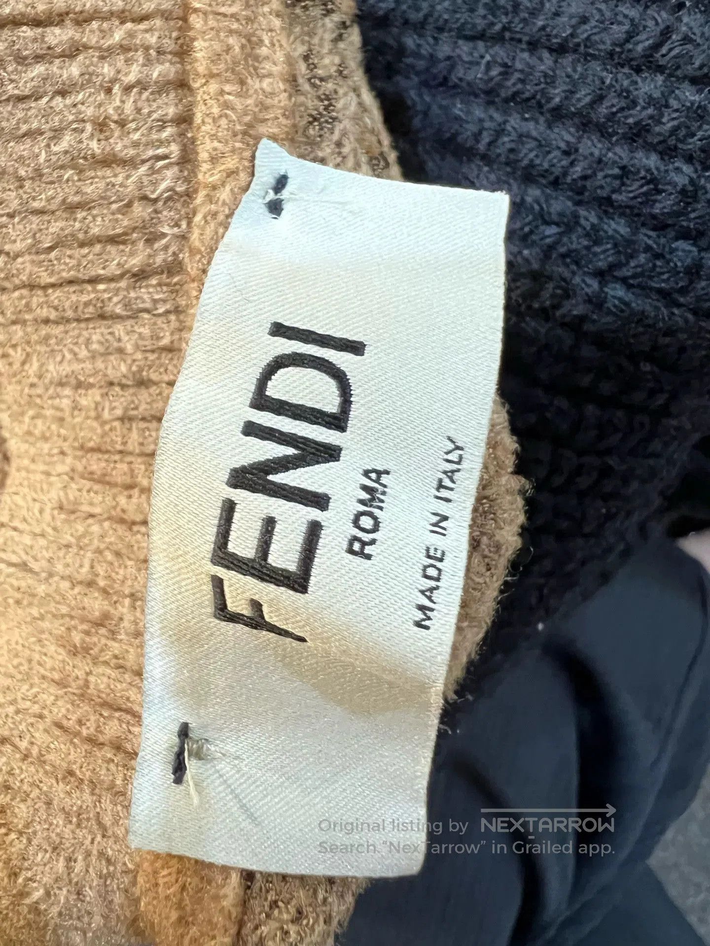 Fendi Fendi full-logo cropped cardigan. Size US XS / EU 42 / 0 - 3 Thumbnail