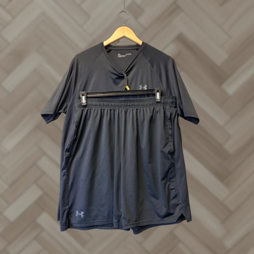 Under Armour VINTAGE Under Armour Shirt Mens XL Activewear Black + Matching Shorts XXL Athleisure Size US XL / EU 56 / 4 - 1 Thumbnail