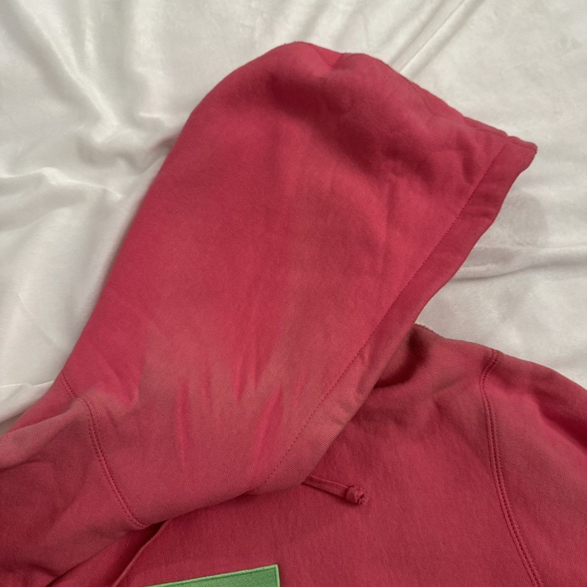 Supreme Supreme Box Logo Hooded Sweatshirt Magenta Size US L / EU 52-54 / 3 - 9 Thumbnail