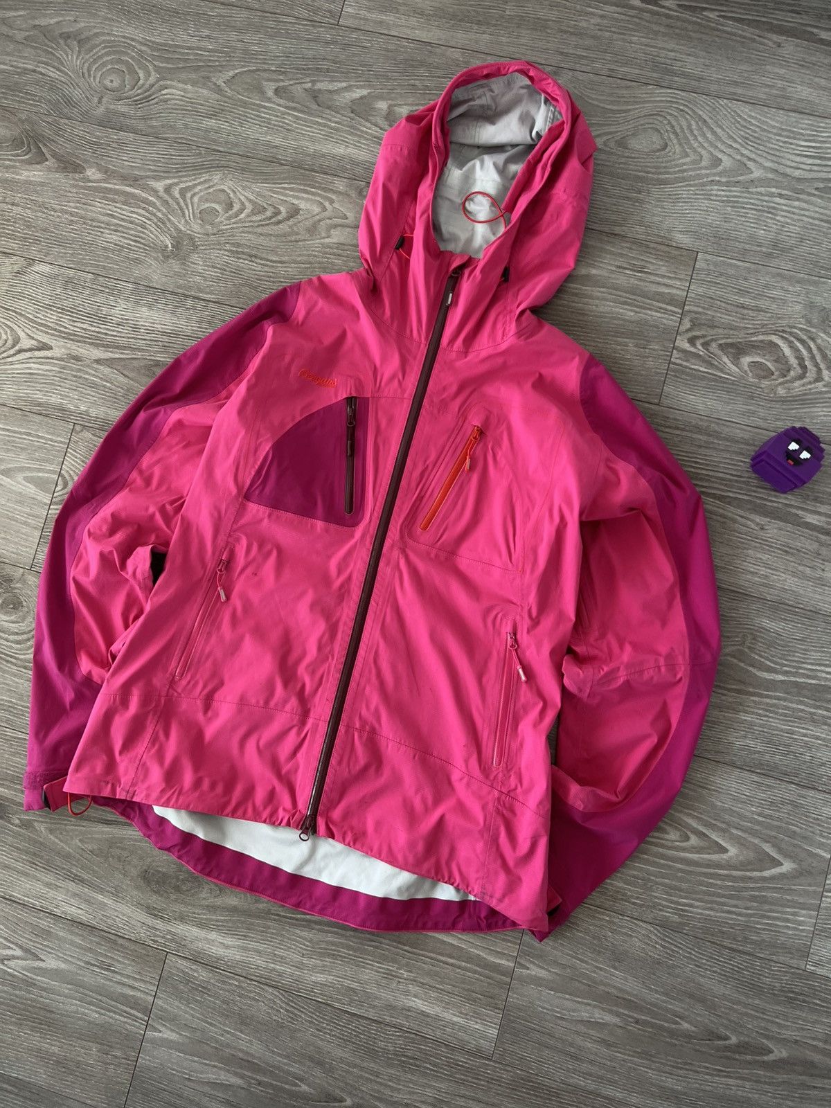 Bergans of Norway ‼️Bergans Of Norway Thin Hooded Cecilie Pro Gorpcore Jacket‼️ Size L / US 10 / IT 46 - 2 Thumbnail