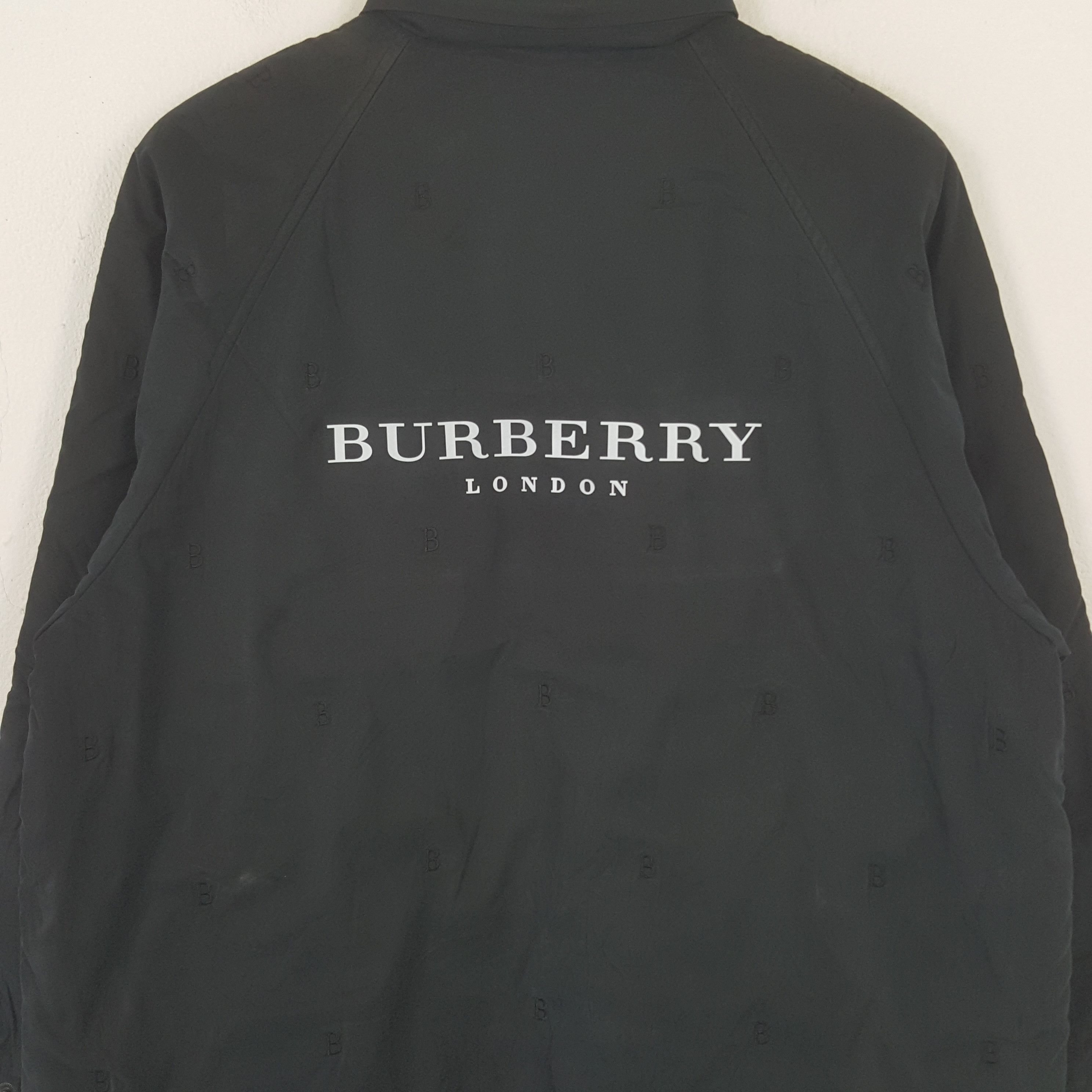 Burberry Vintage Burberry London Designer Brand Long Jacket RR3 Size US L / EU 52-54 / 3 - 2 Thumbnail