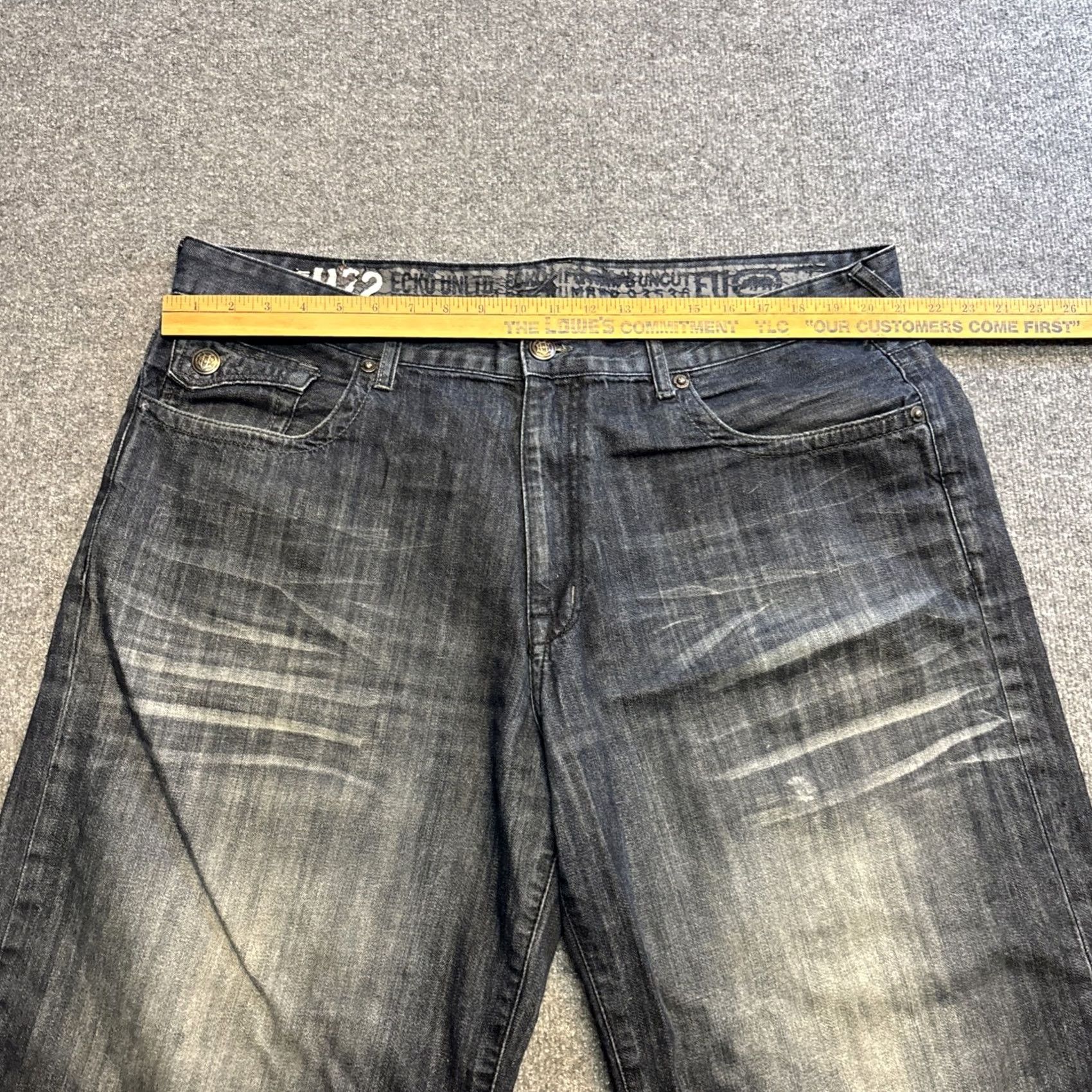 Ecko Unltd. VINTAGE Ecko Unltd. Denim Shorts Men 40 Blue Baggy Fit Y2K Hip Hop Acid Dark Wash Denim Shorts Mens Baggy Hip Hop 90s Boys Size US 40 / EU 56 - 4 Thumbnail