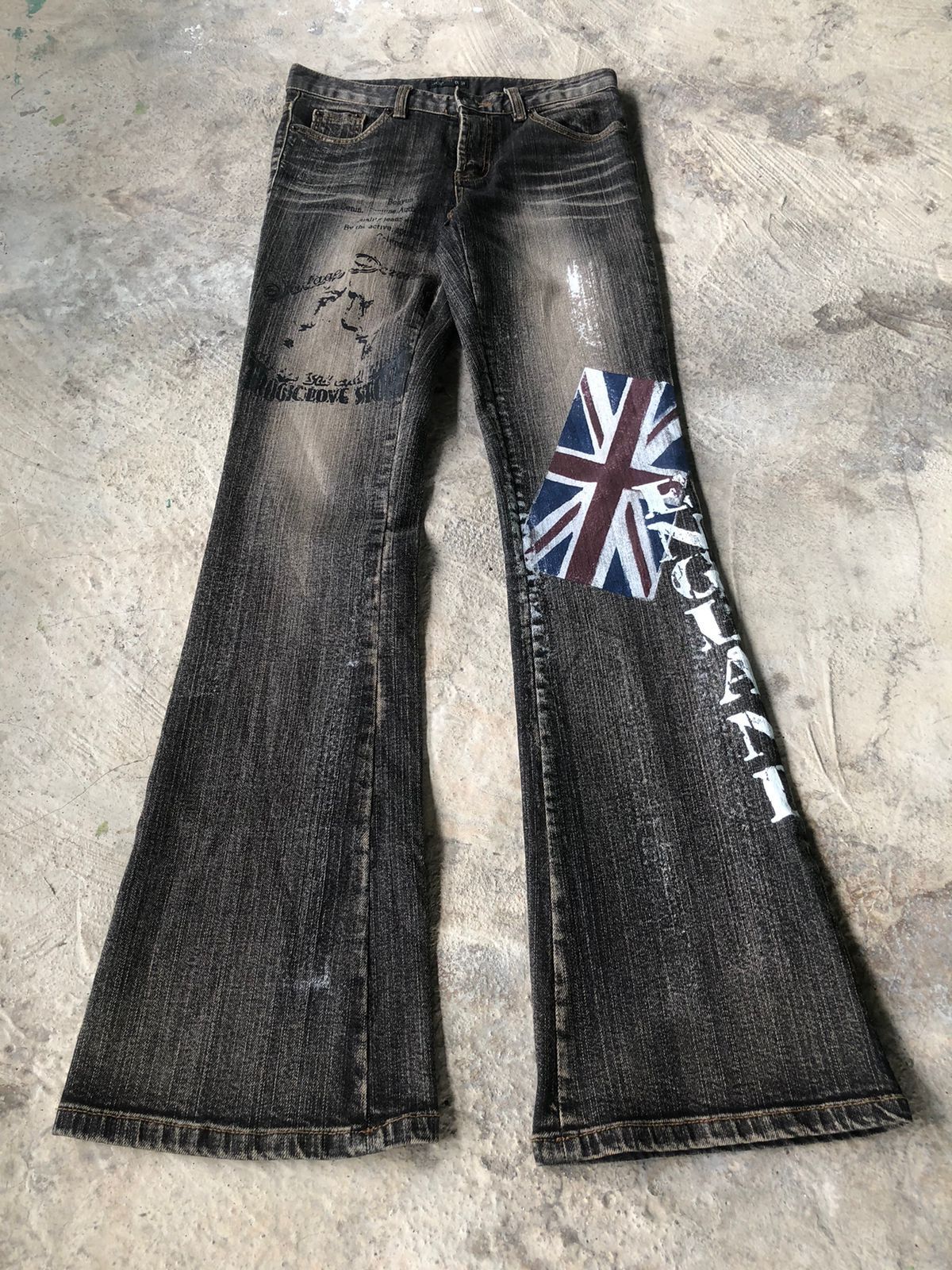 Japanese Brand British Punk Flared Jeans Size US 29 - 1 Thumbnail